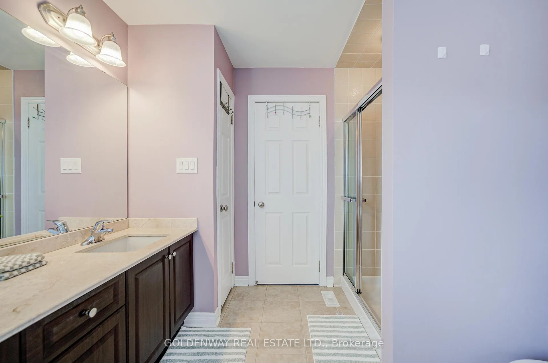 Photo 37 of 9 Duke Of Cornwall Drive, Markham, Victoria Square — HOMEH