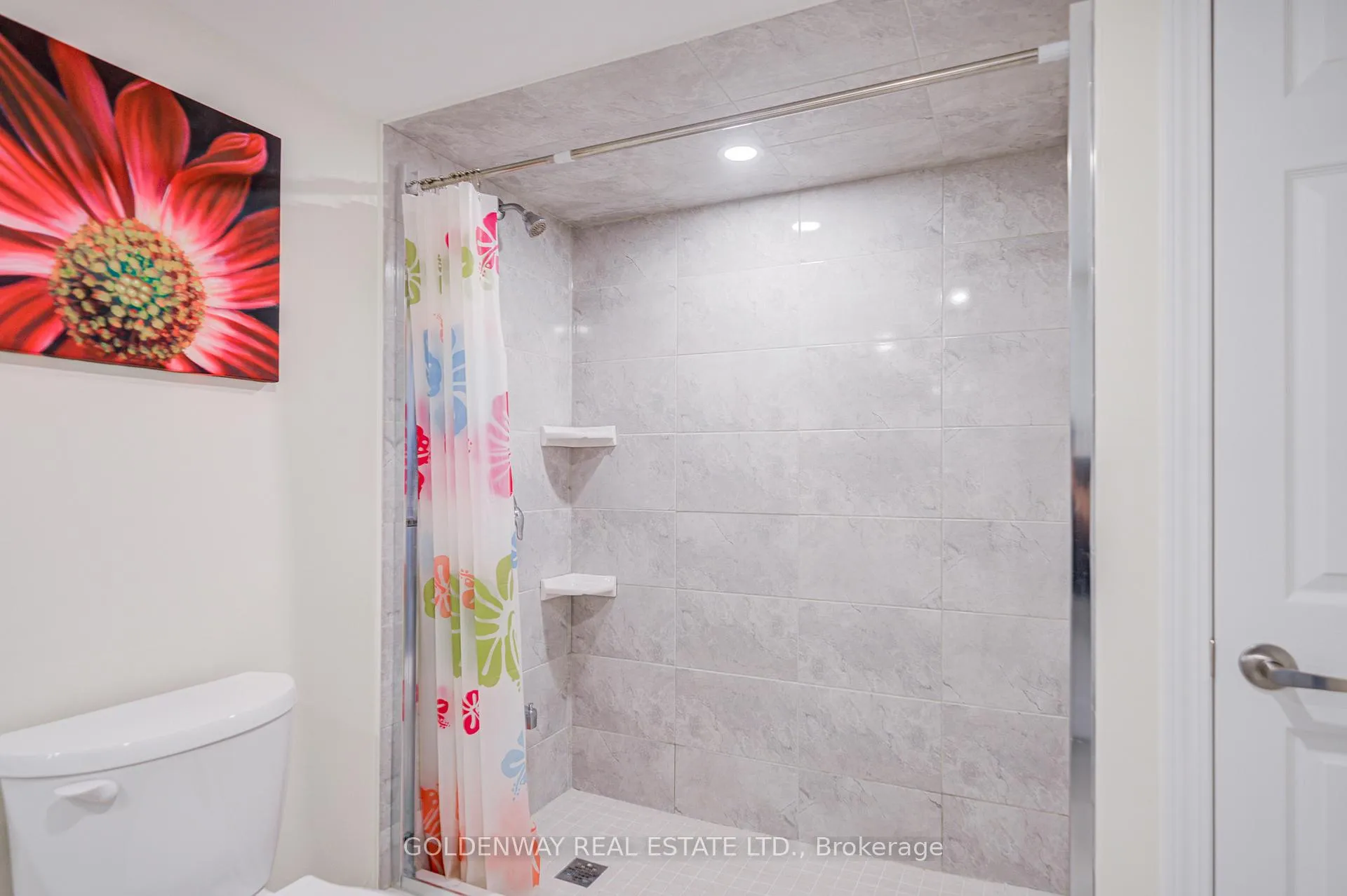 Photo 46 of 9 Duke Of Cornwall Drive, Markham, Victoria Square — HOMEH