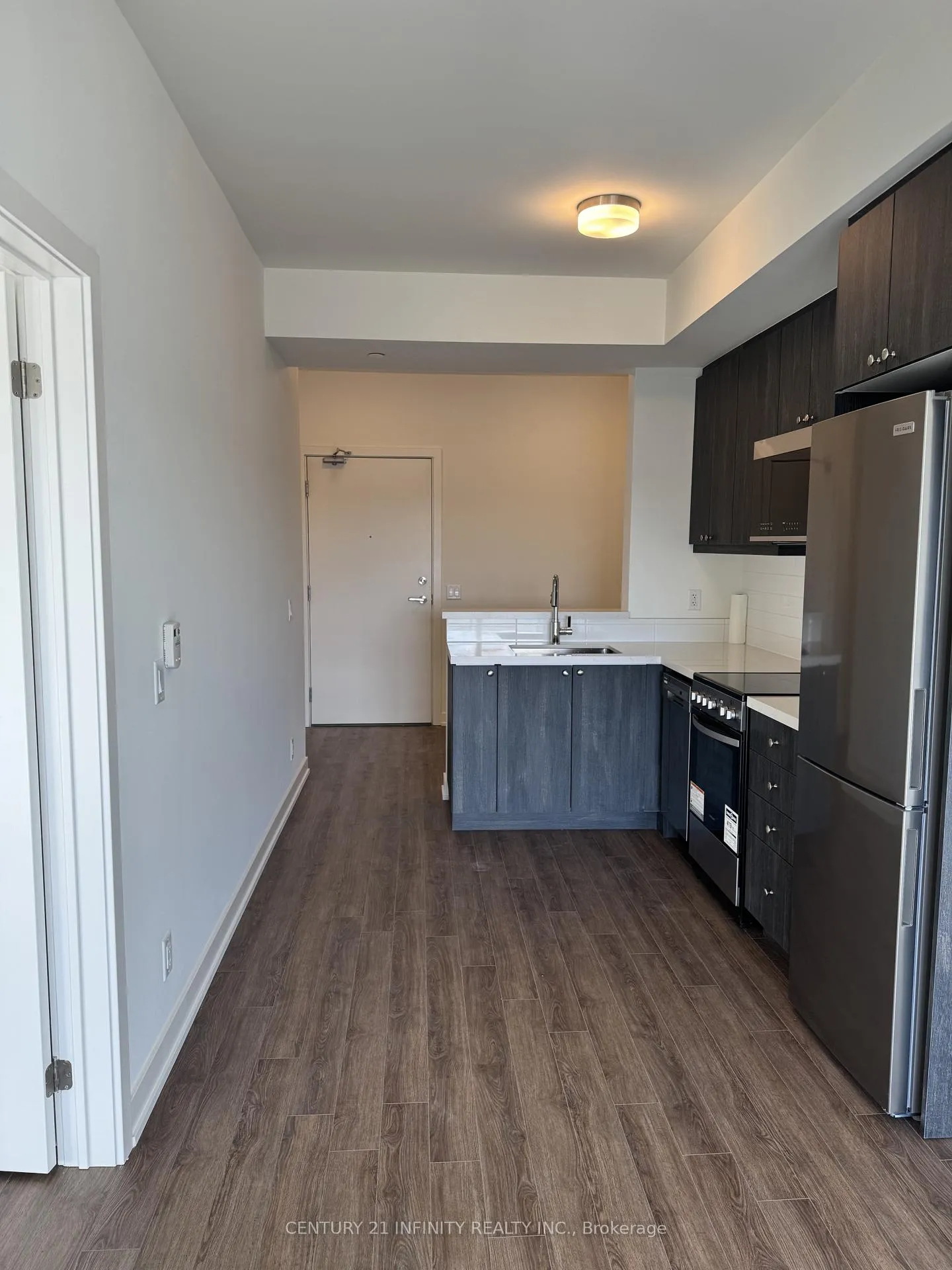 Photo 4 of Unit 910, 51 Clarington Boulevard, Clarington, Bowmanville — HOMEH