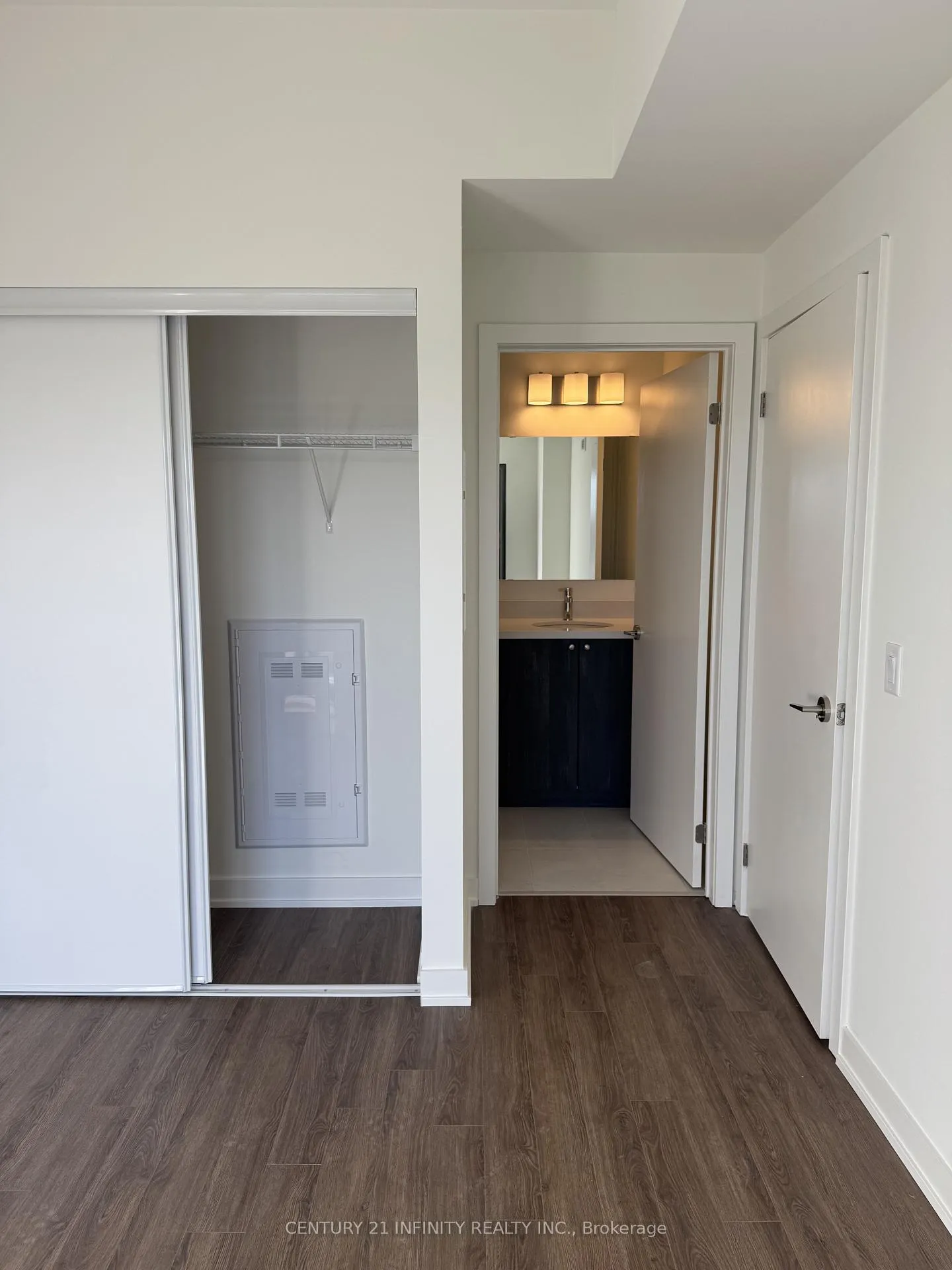 Photo 8 of Unit 910, 51 Clarington Boulevard, Clarington, Bowmanville — HOMEH