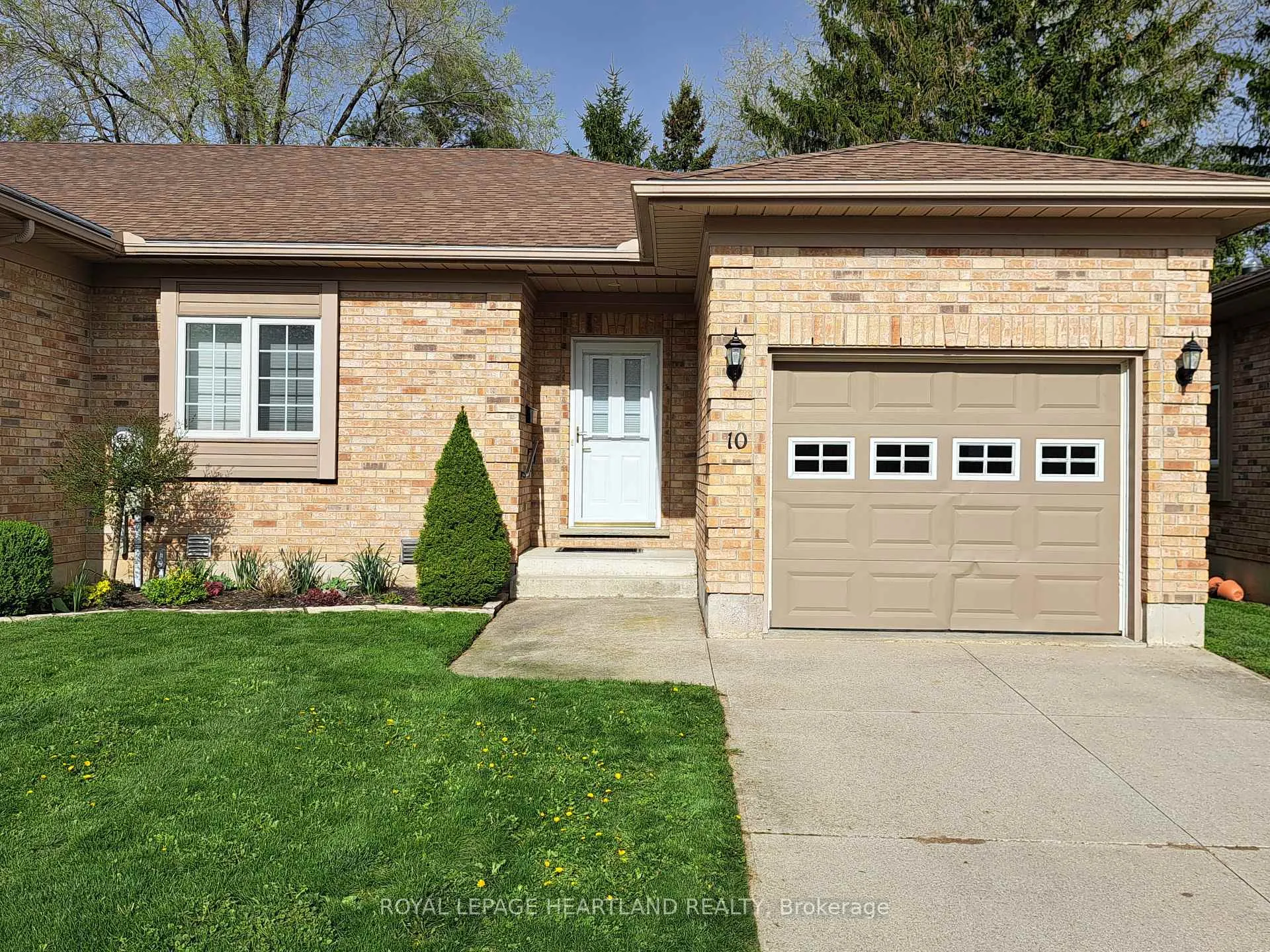 Photo 1 of 10 Brookside Place, South Huron, Exeter — HOMEH