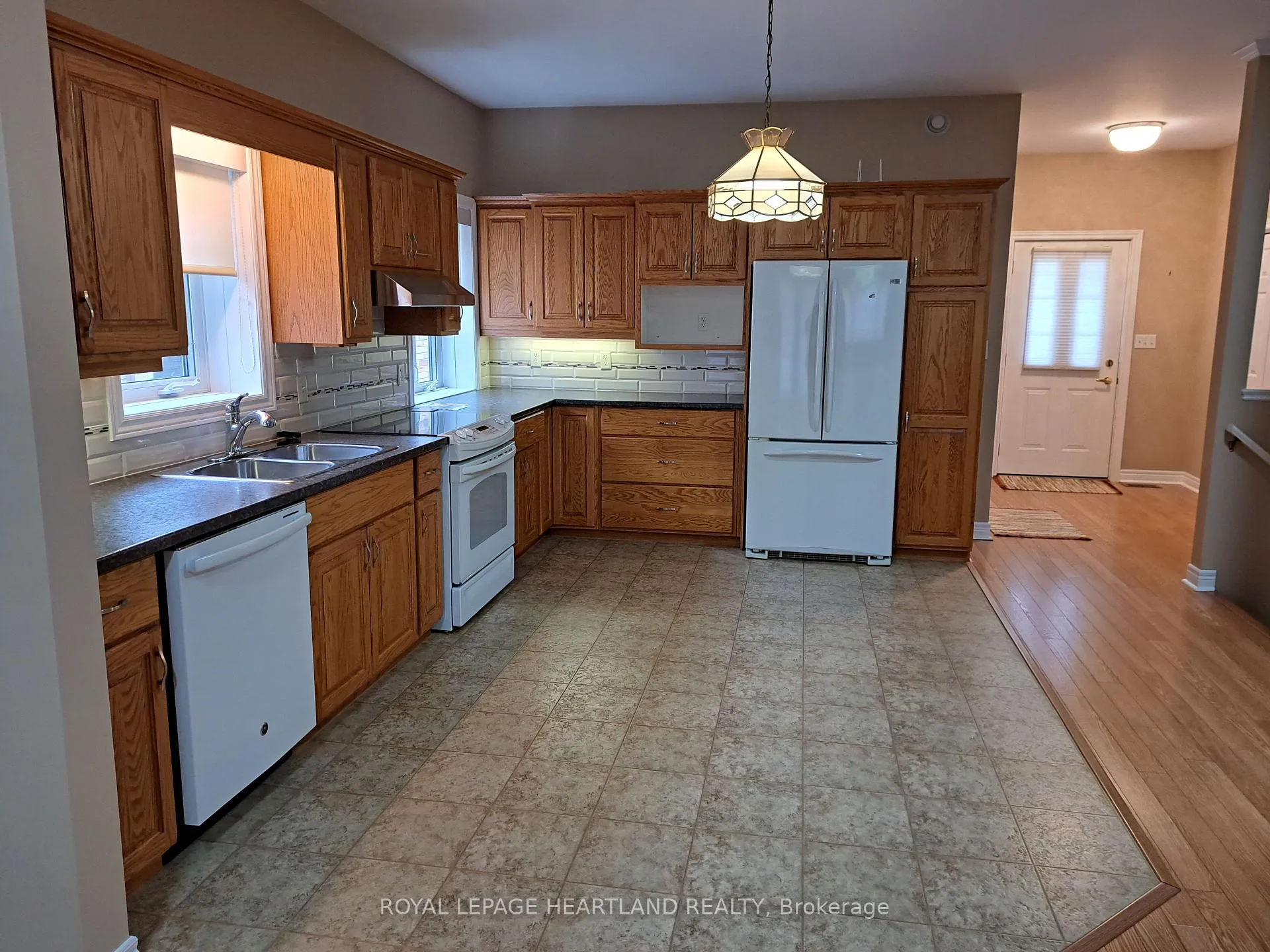 Photo 6 of 10 Brookside Place, South Huron, Exeter — HOMEH