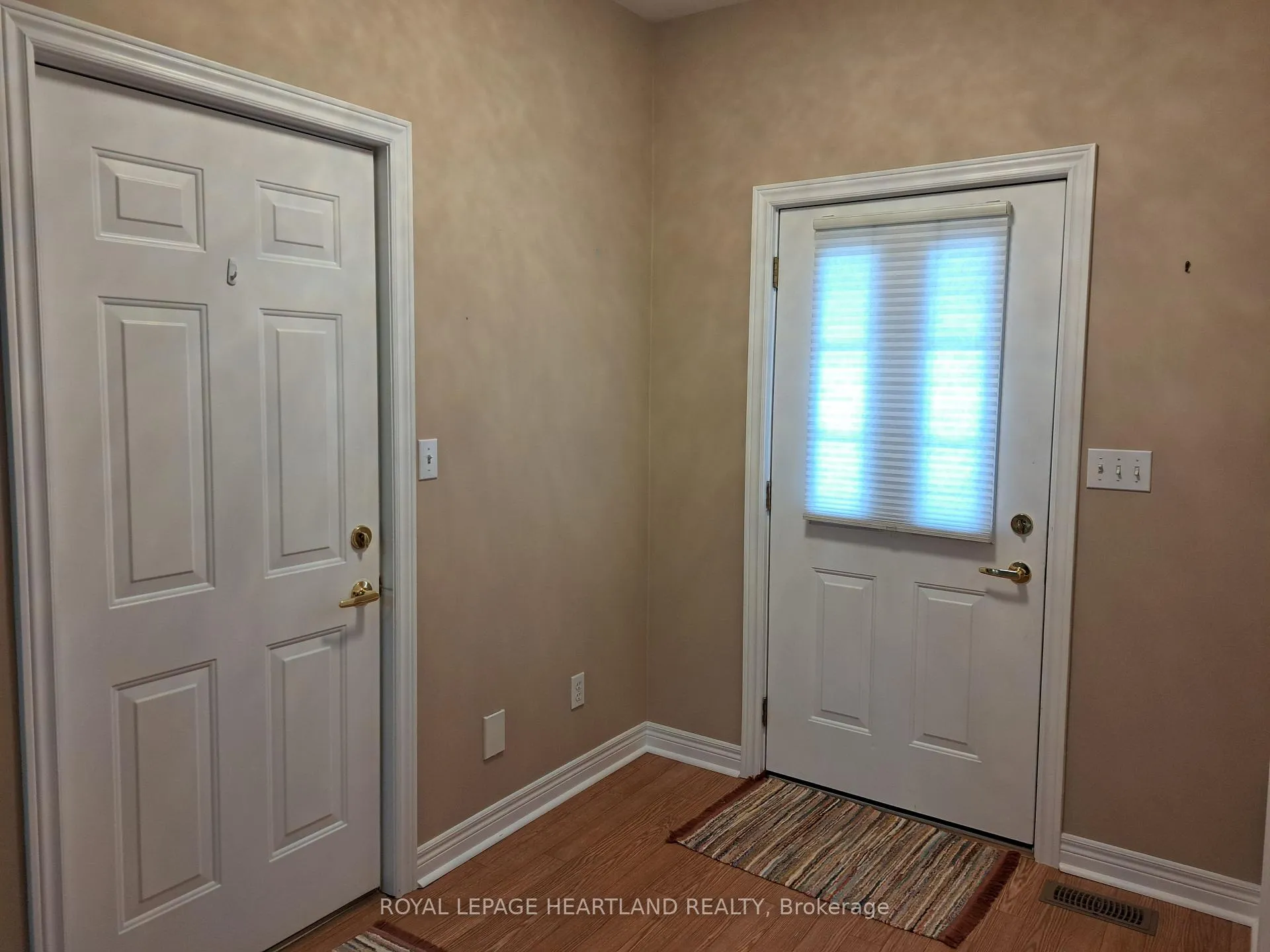 Photo 15 of 10 Brookside Place, South Huron, Exeter — HOMEH