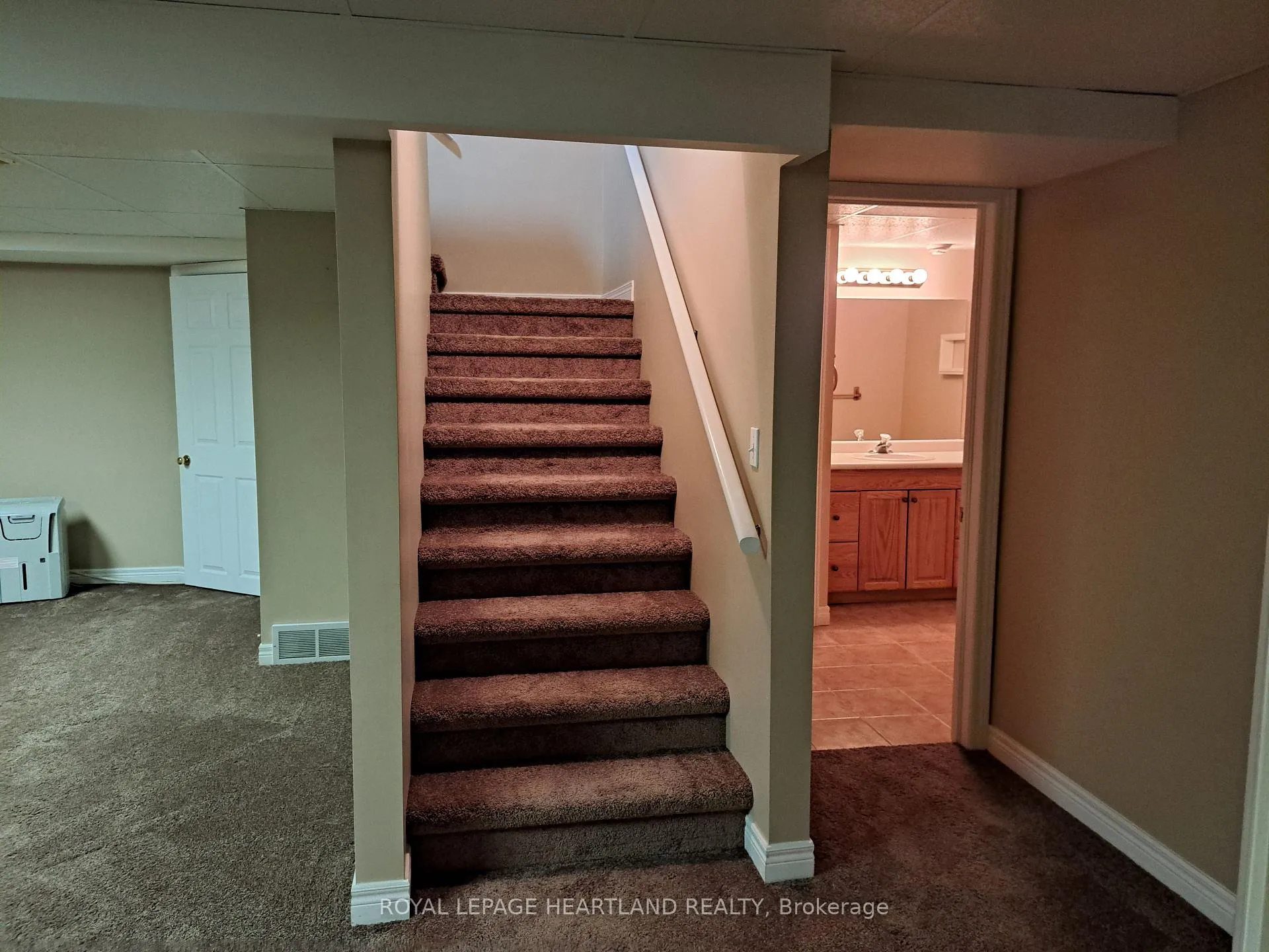 Photo 24 of 10 Brookside Place, South Huron, Exeter — HOMEH