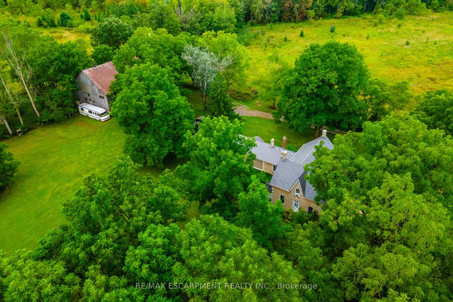 Photo 3 of 1172 8th Concession Road, Hamilton, Rural Flamborough — HOMEH