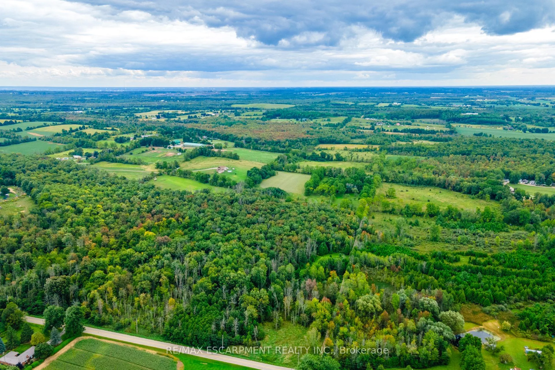 Photo 6 of 1172 8th Concession Road, Hamilton, Rural Flamborough — HOMEH