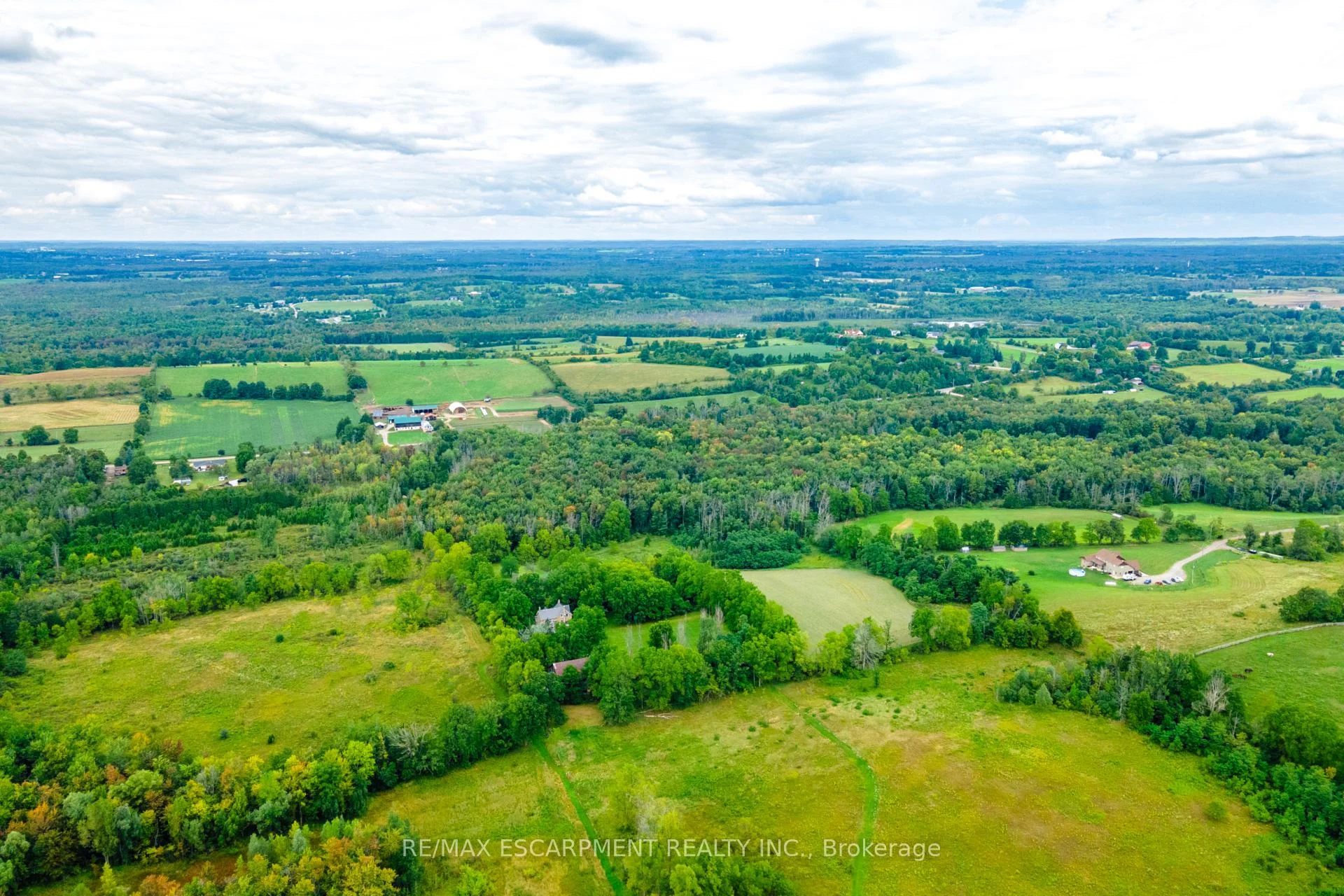 Photo 23 of 1172 8th Concession Road, Hamilton, Rural Flamborough — HOMEH