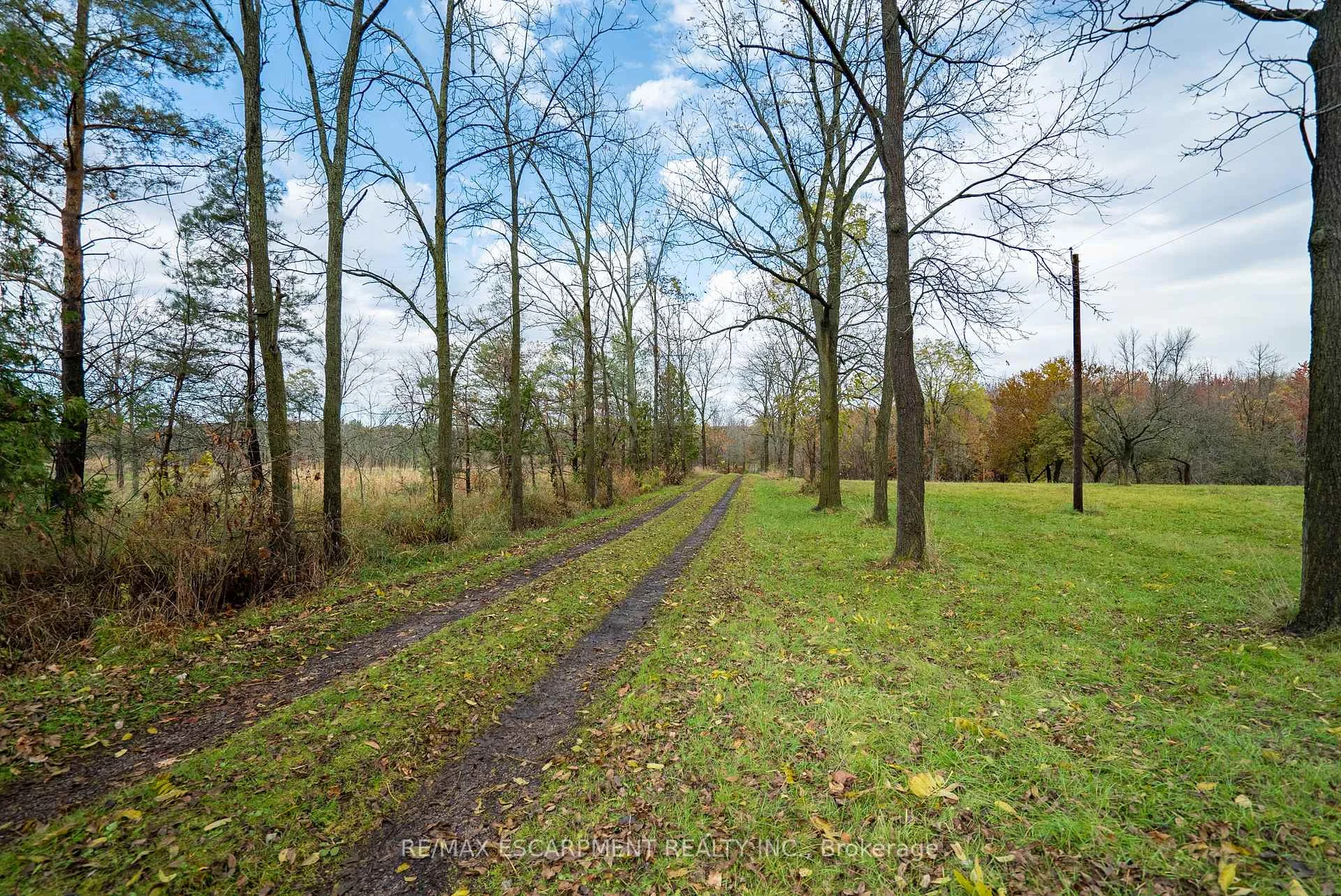 Photo 24 of 1172 8th Concession Road, Hamilton, Rural Flamborough — HOMEH