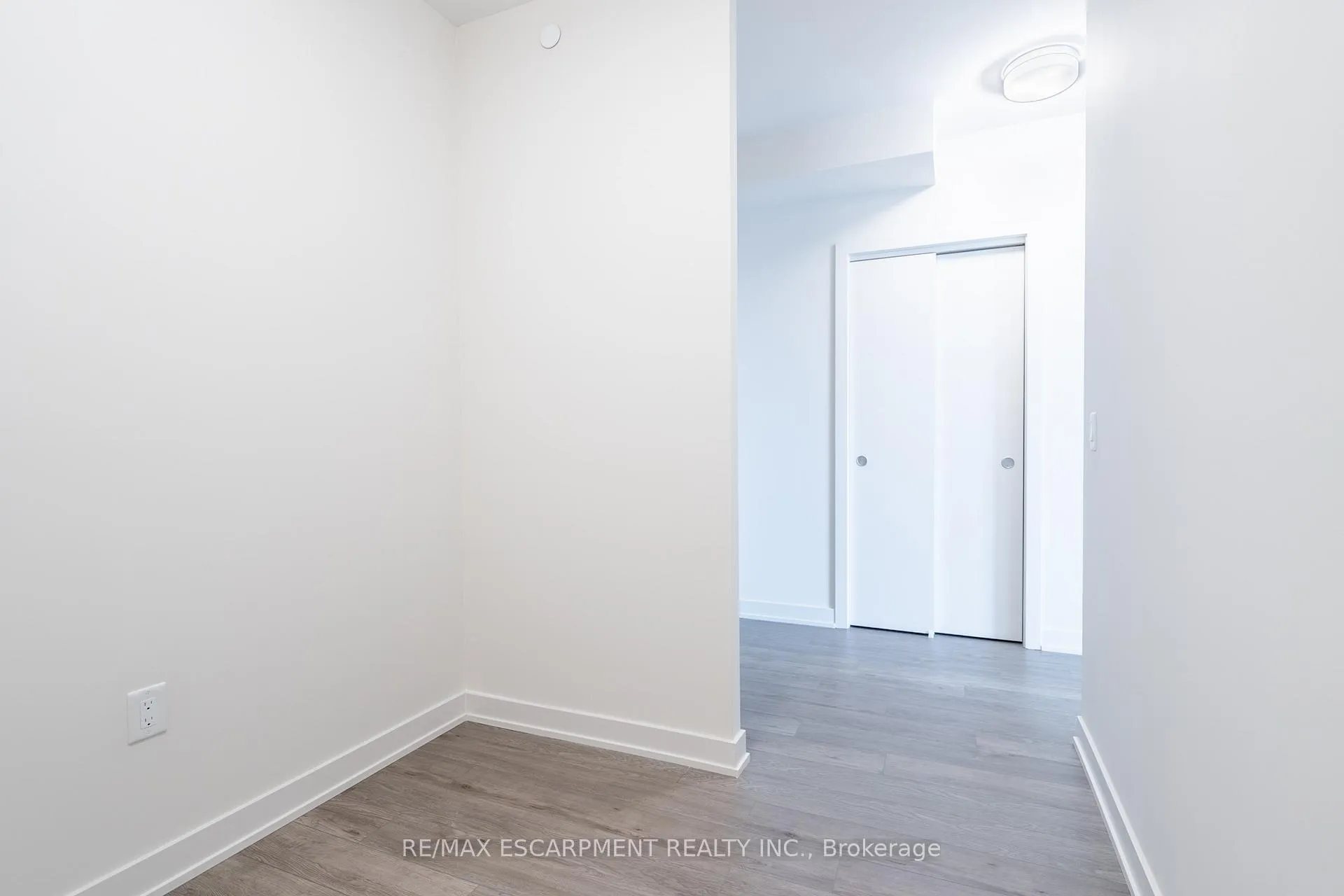 Photo 8 of Unit 816, 212 King William Street, Hamilton, Beasley — HOMEH