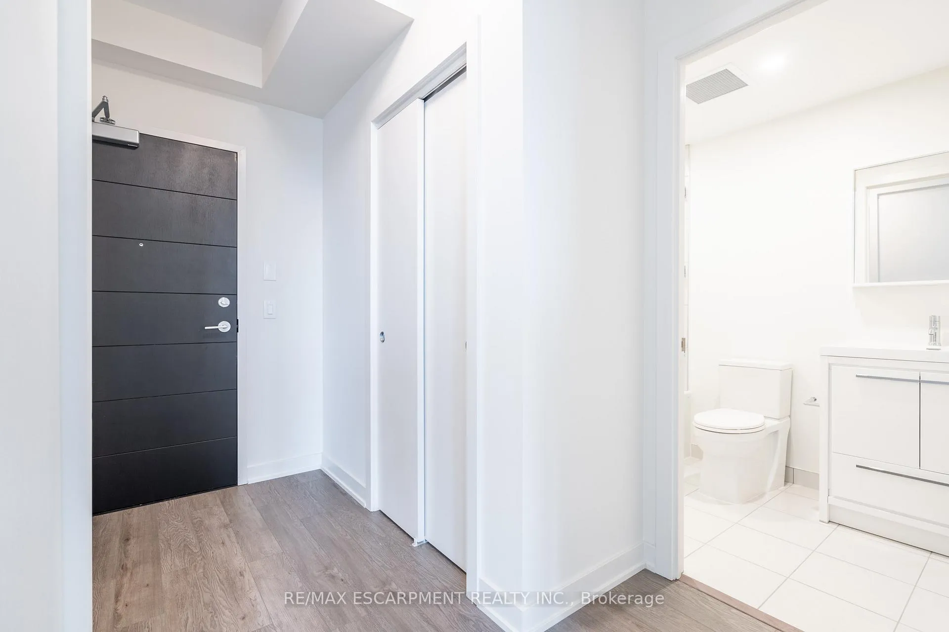 Photo 9 of Unit 816, 212 King William Street, Hamilton, Beasley — HOMEH