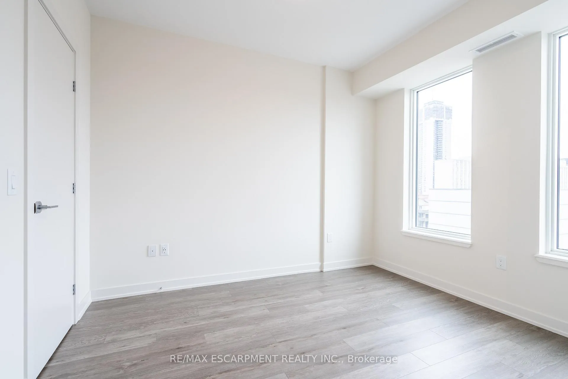 Photo 22 of Unit 816, 212 King William Street, Hamilton, Beasley — HOMEH