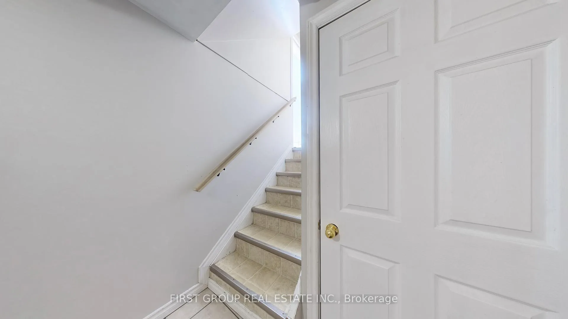 Photo 43 of 616 Crawford Drive, Peterborough, Otonabee Ward 1 — HOMEH