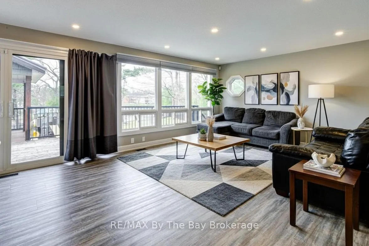 Photo 11 of 1628 River Road W, Wasaga Beach — HOMEH