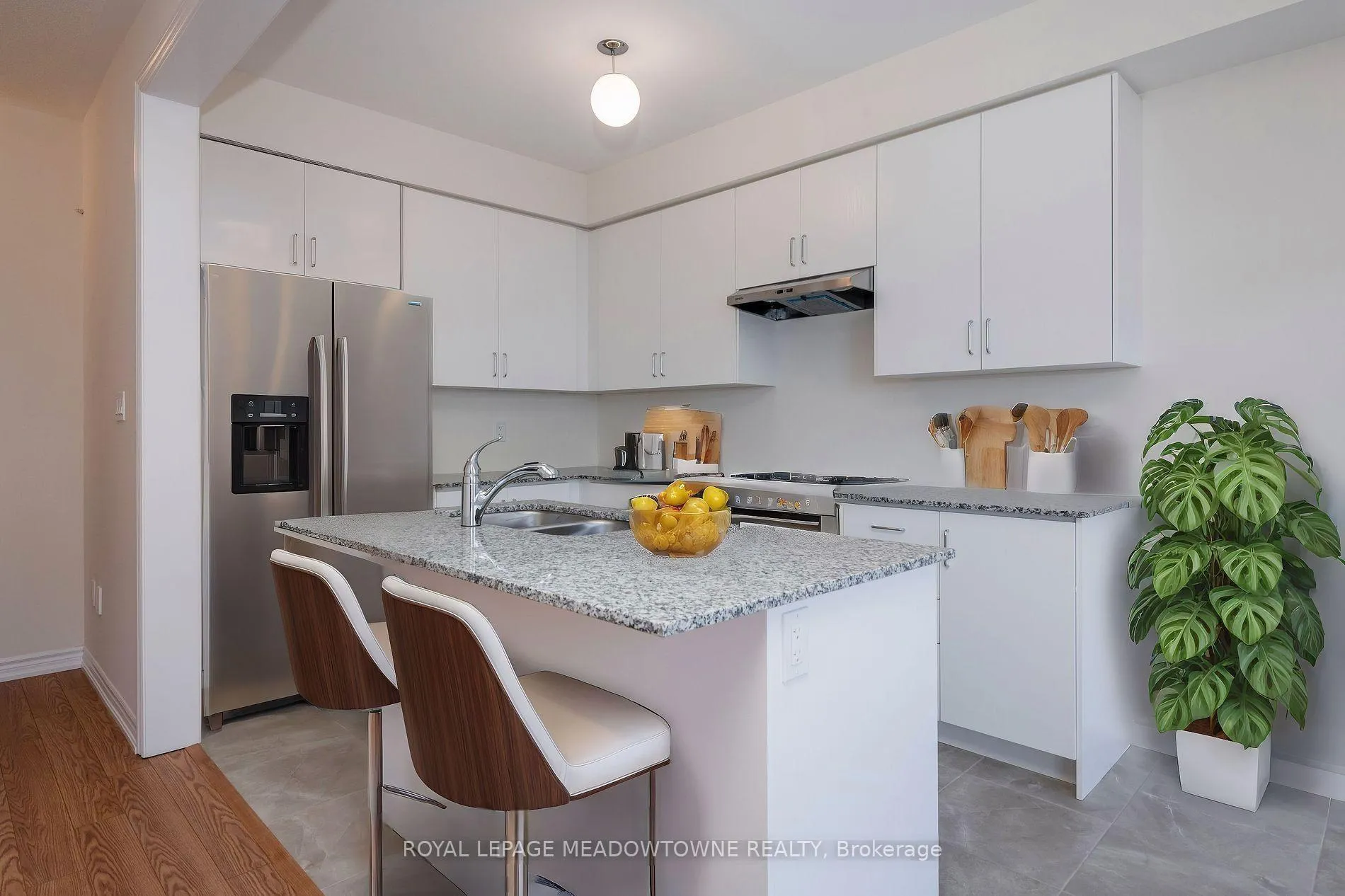 Photo 10 of 6 Prudhoe Terrace, Barrie, Rural Barrie Southeast — HOMEH