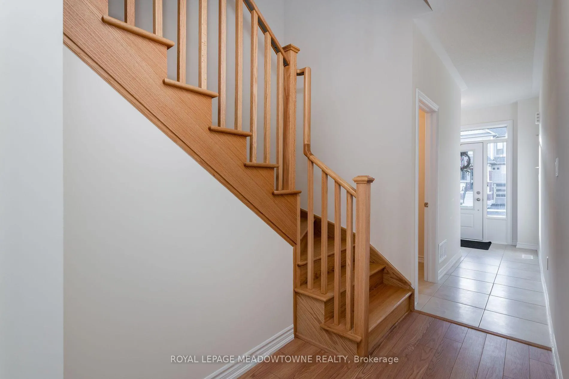 Photo 16 of 6 Prudhoe Terrace, Barrie, Rural Barrie Southeast — HOMEH