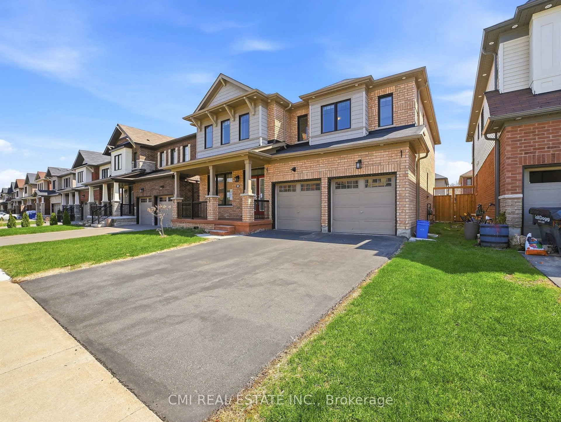 Photo 2 of 59 July Avenue, Hamilton, Stoney Creek Mountain — HOMEH