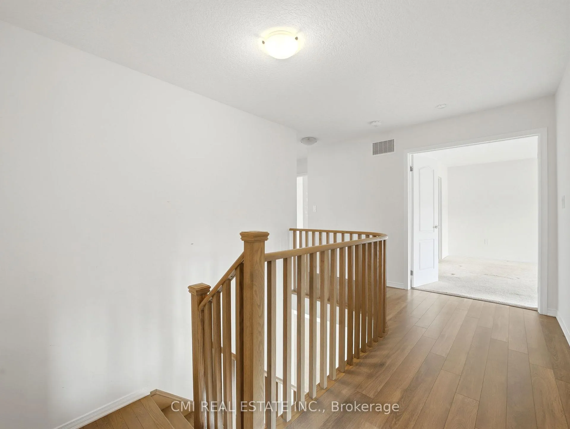 Photo 20 of 59 July Avenue, Hamilton, Stoney Creek Mountain — HOMEH