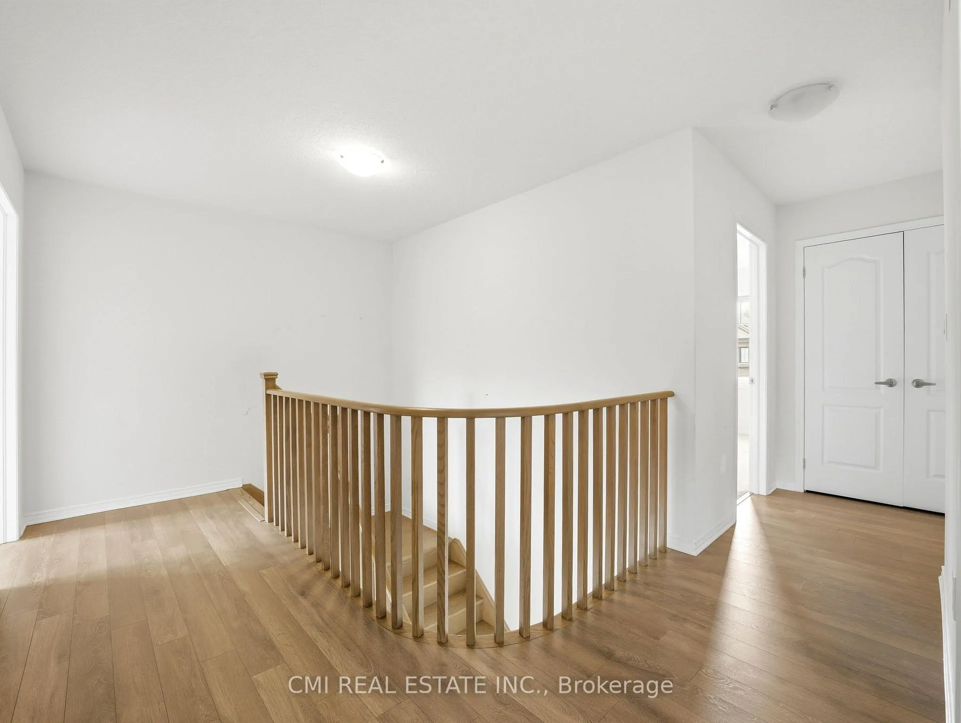 Photo 21 of 59 July Avenue, Hamilton, Stoney Creek Mountain — HOMEH