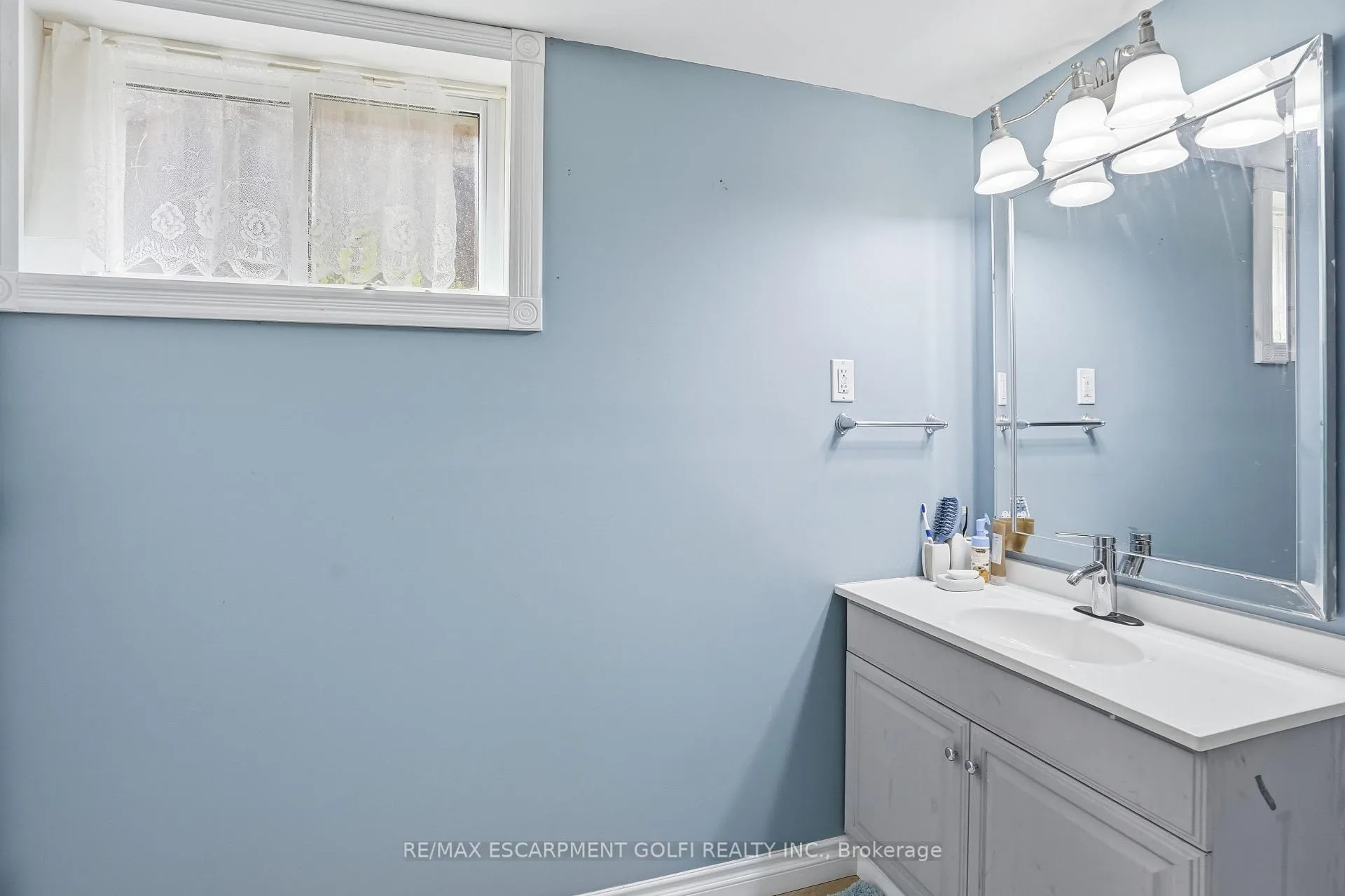 Photo 26 of 107 Deschene Avenue, Hamilton, Greeningdon — HOMEH