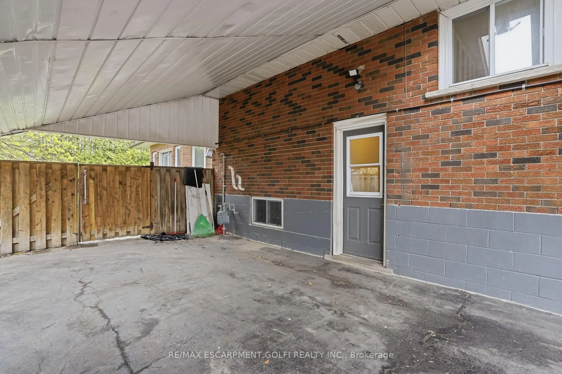 Photo 32 of 107 Deschene Avenue, Hamilton, Greeningdon — HOMEH