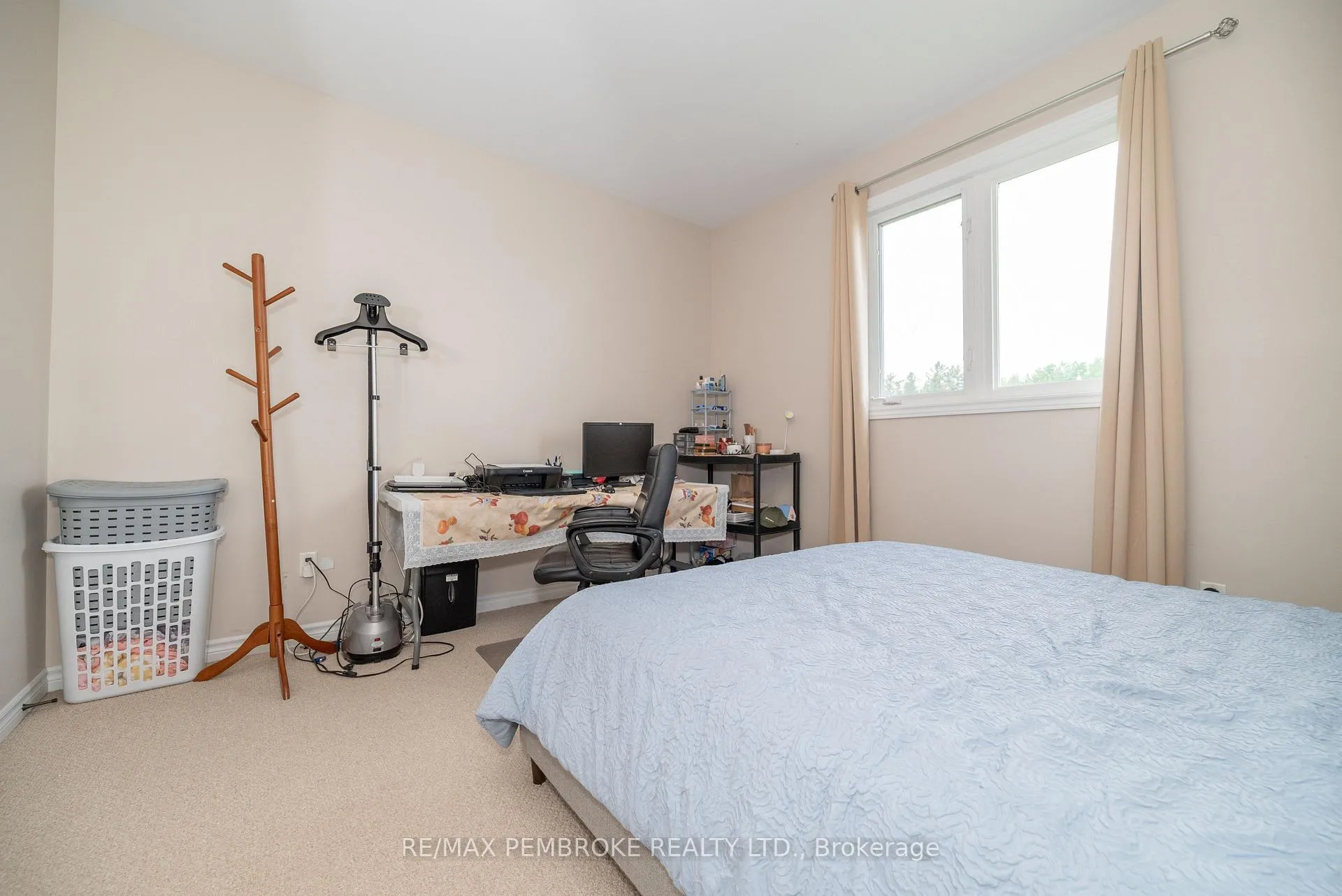Photo 26 of 547 Gardner Crescent, Petawawa — HOMEH