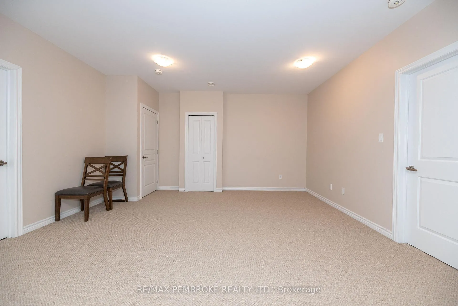 Photo 29 of 547 Gardner Crescent, Petawawa — HOMEH