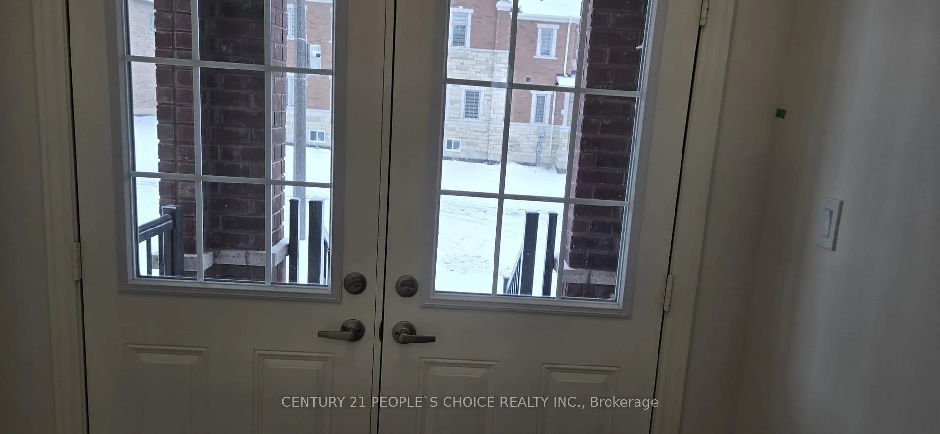 Photo 3 of 2232 Crystal Drive, Oshawa, Kedron — HOMEH