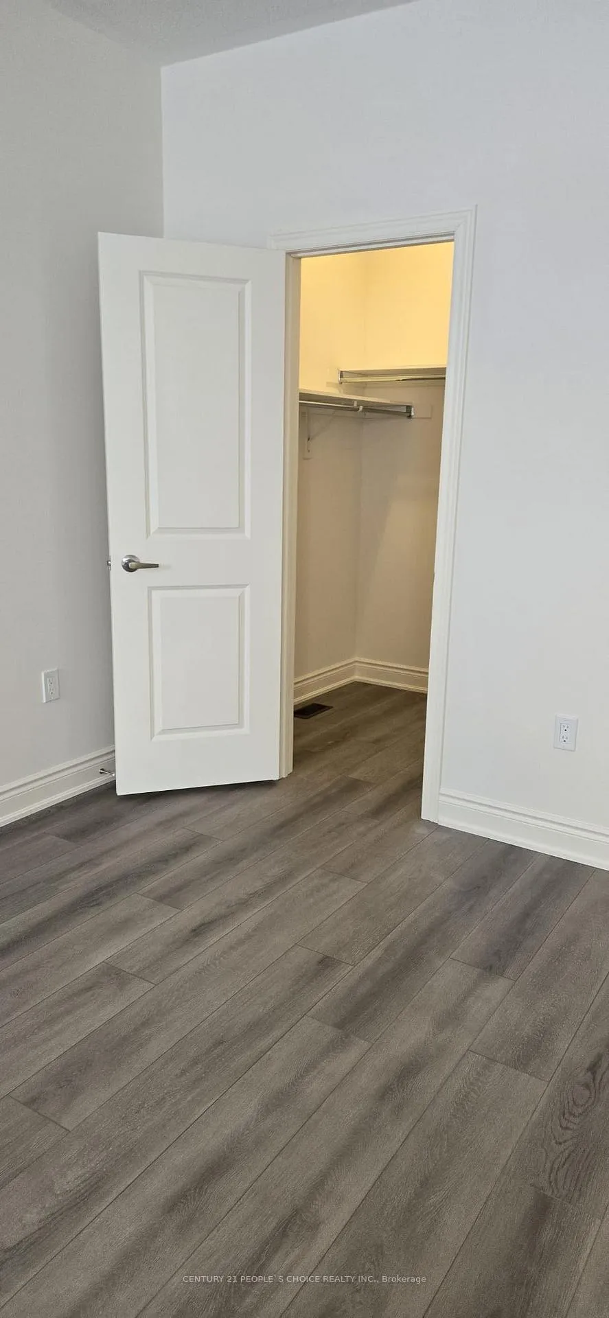 Photo 8 of 2232 Crystal Drive, Oshawa, Kedron — HOMEH