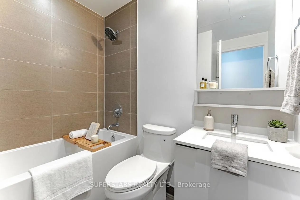 Photo 5 of Unit 5510, 950 Portage Parkway, Vaughan, Vaughan Corporate Centre — HOMEH