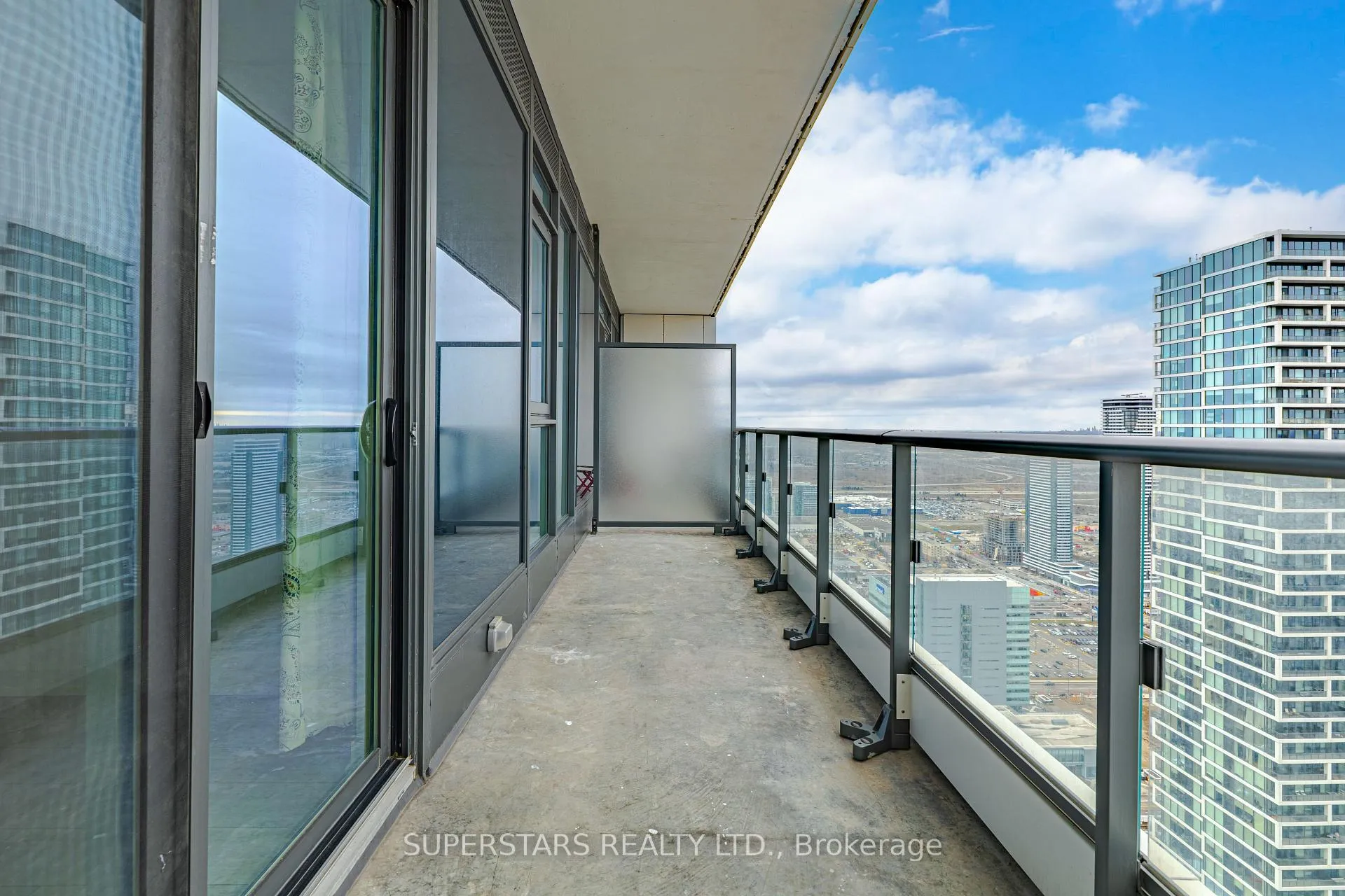 Photo 7 of Unit 5510, 950 Portage Parkway, Vaughan, Vaughan Corporate Centre — HOMEH