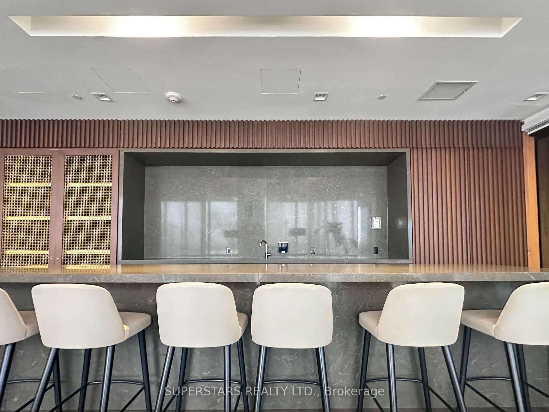 Photo 11 of Unit 5510, 950 Portage Parkway, Vaughan, Vaughan Corporate Centre — HOMEH
