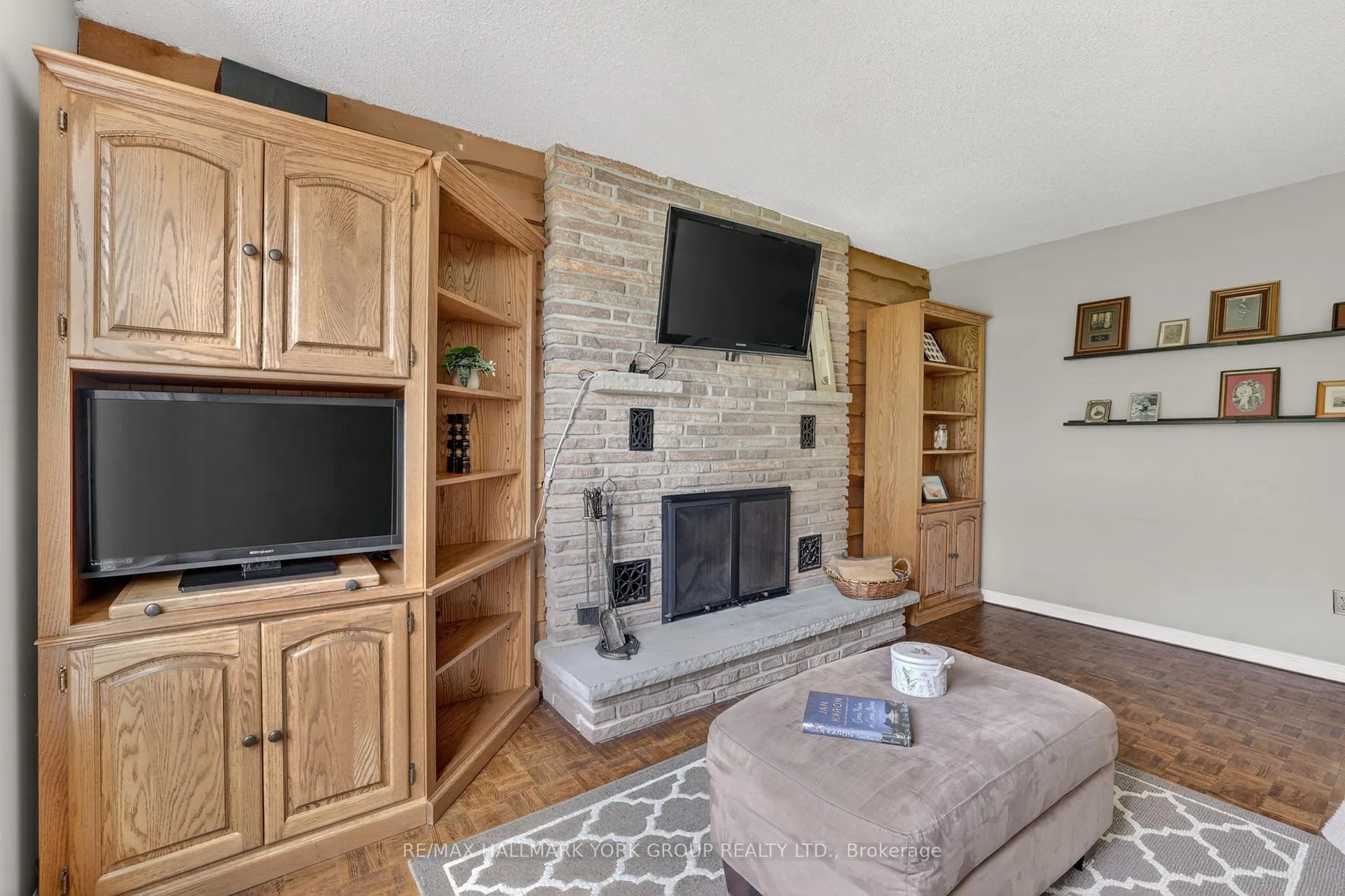 Photo 19 of 16 Wenderly Drive, Aurora, Aurora Village — HOMEH