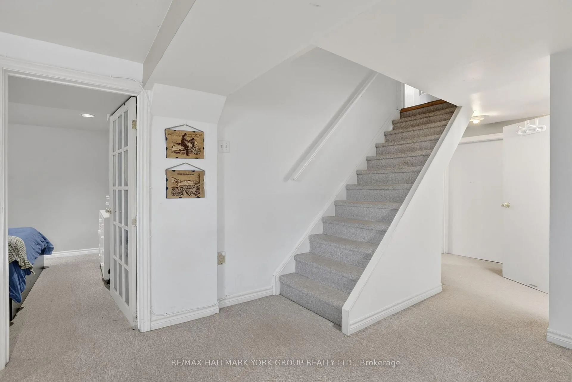 Photo 38 of 16 Wenderly Drive, Aurora, Aurora Village — HOMEH