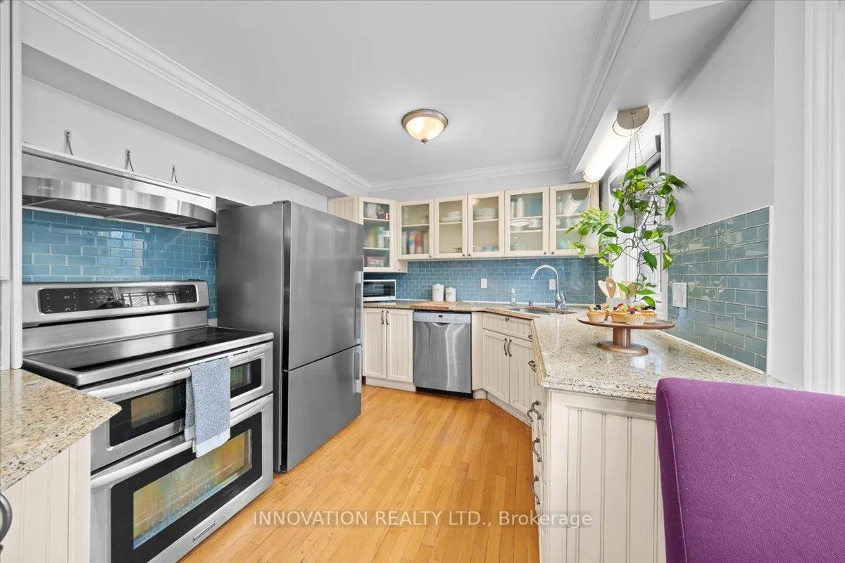 Photo 12 of 32 Weybridge Drive, Ottawa, Barrhaven - Cedargrove/Fraserdale — HOMEH