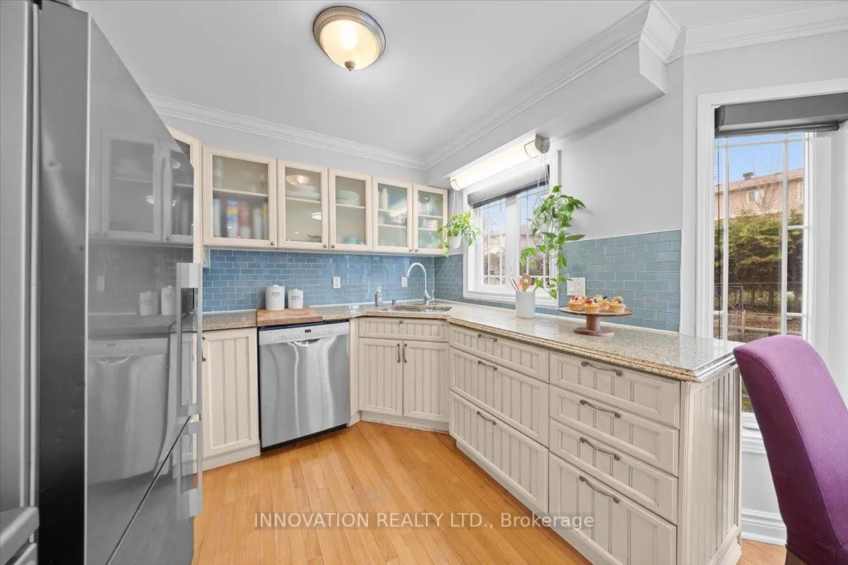 Photo 15 of 32 Weybridge Drive, Ottawa, Barrhaven - Cedargrove/Fraserdale — HOMEH