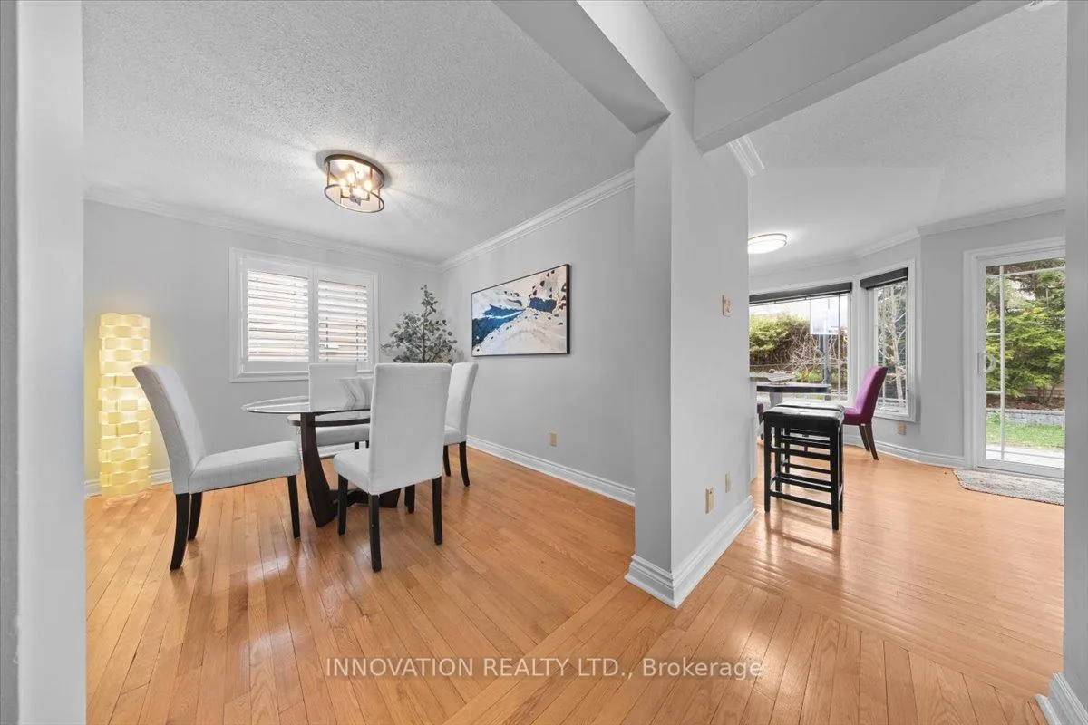 Photo 17 of 32 Weybridge Drive, Ottawa, Barrhaven - Cedargrove/Fraserdale — HOMEH
