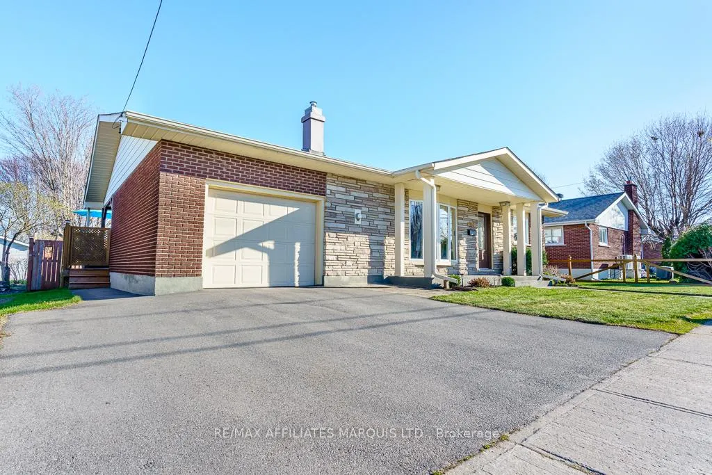 Photo 2 of 1503 Second Street E, Cornwall — HOMEH