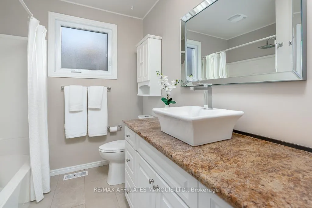 Photo 14 of 1503 Second Street E, Cornwall — HOMEH
