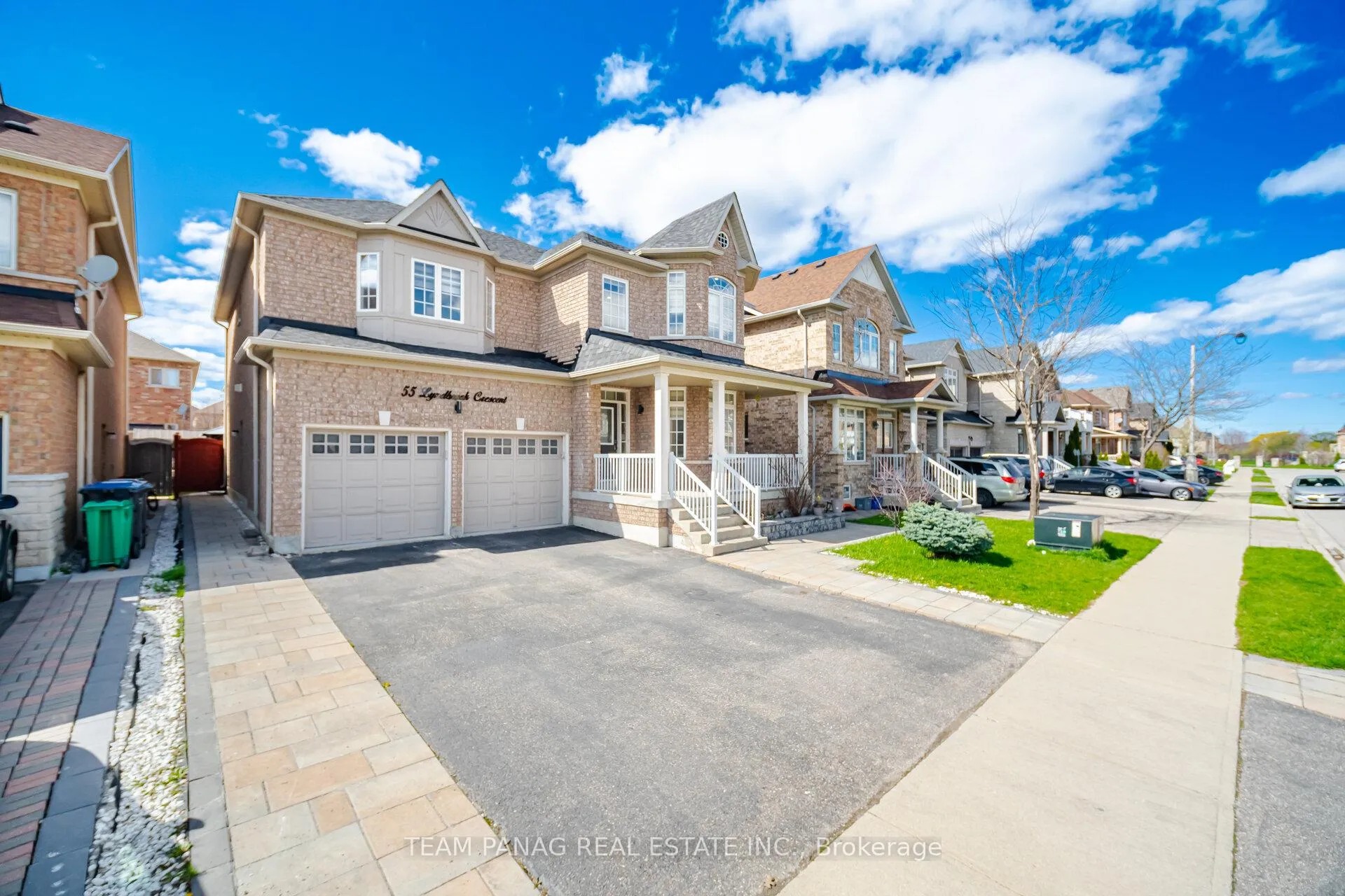 Photo 3 of 55 Lyndbrook Crescent, Brampton, Bram East — HOMEH