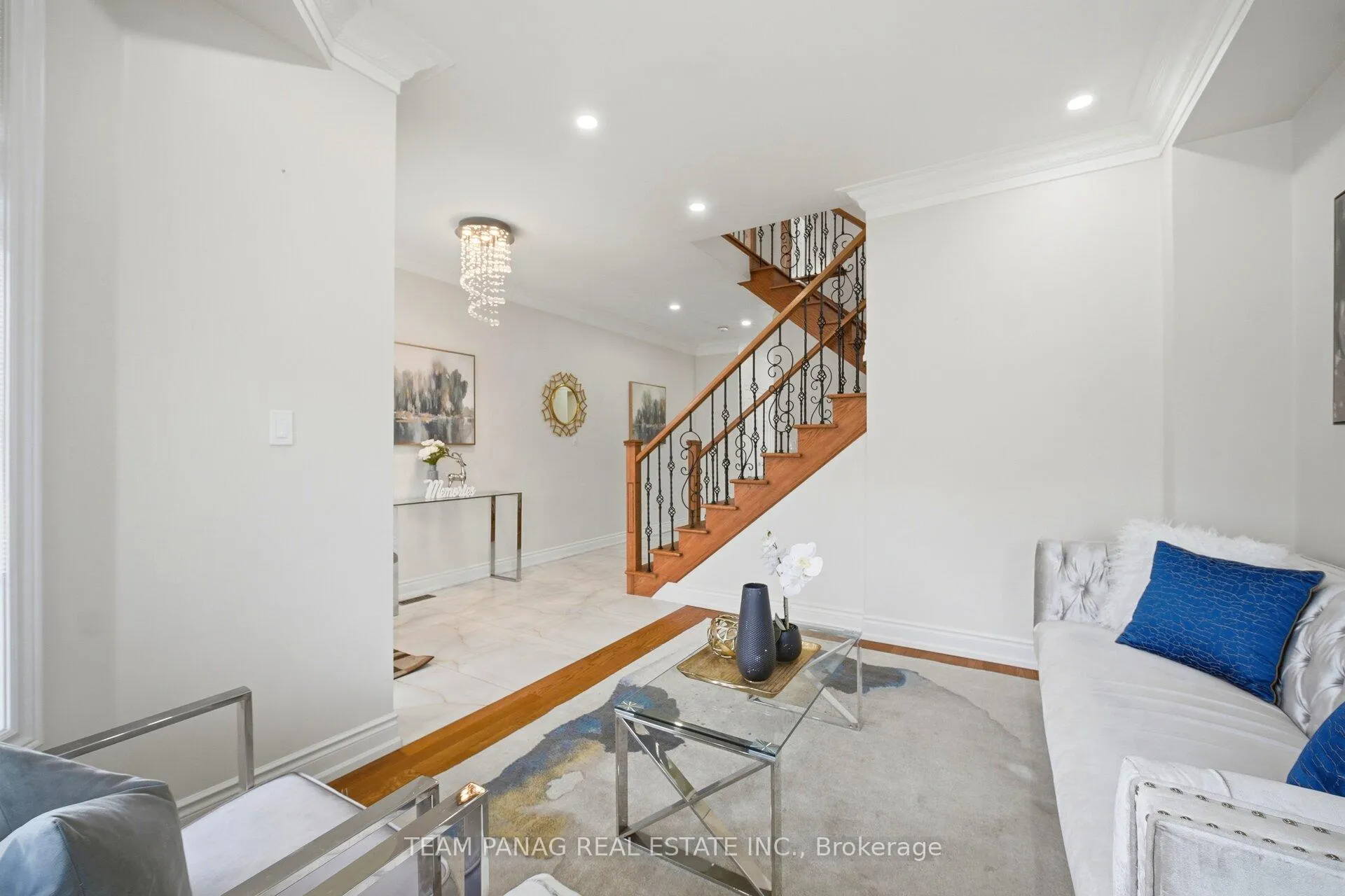 Photo 9 of 55 Lyndbrook Crescent, Brampton, Bram East — HOMEH