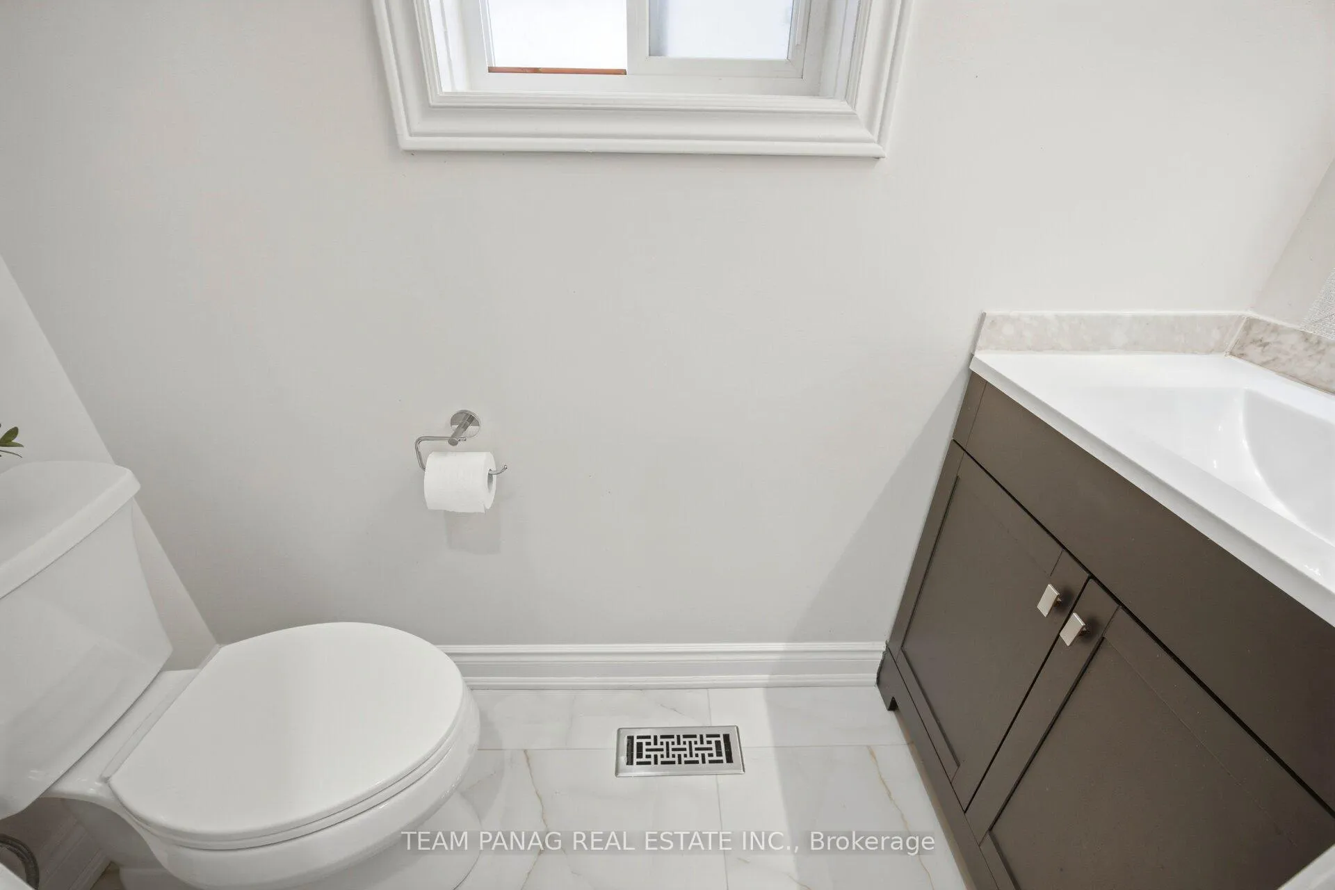 Photo 10 of 55 Lyndbrook Crescent, Brampton, Bram East — HOMEH