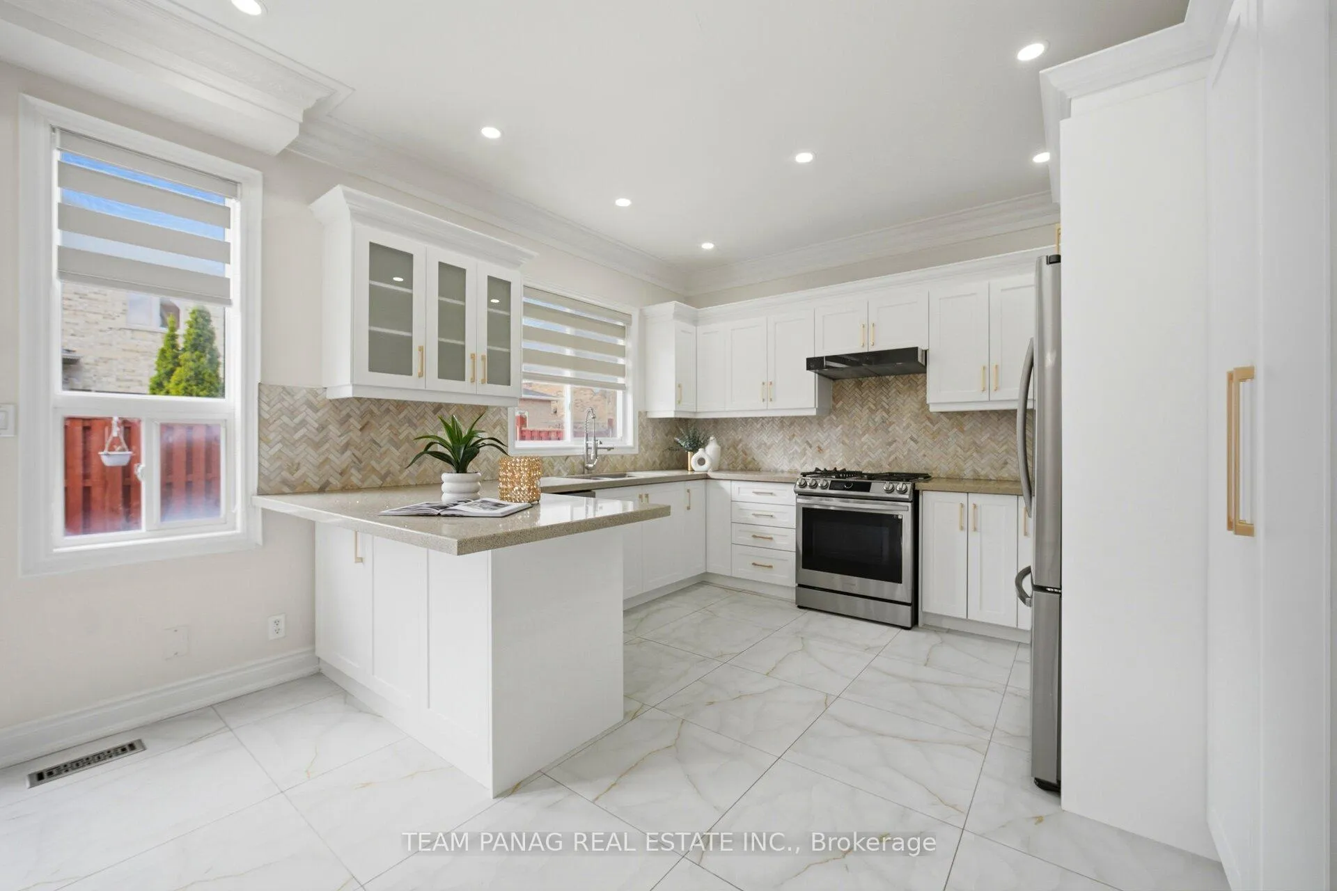 Photo 13 of 55 Lyndbrook Crescent, Brampton, Bram East — HOMEH