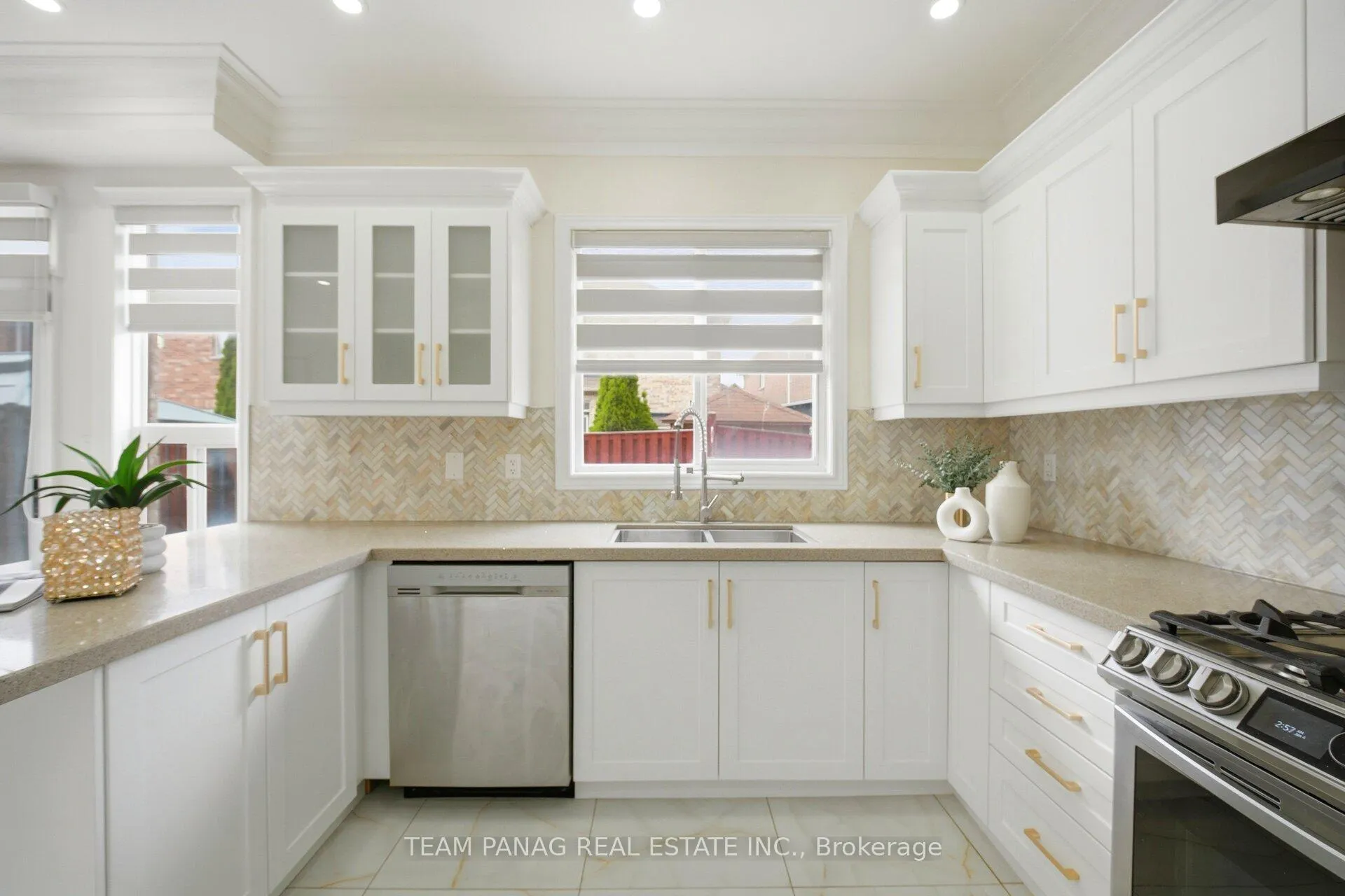 Photo 15 of 55 Lyndbrook Crescent, Brampton, Bram East — HOMEH