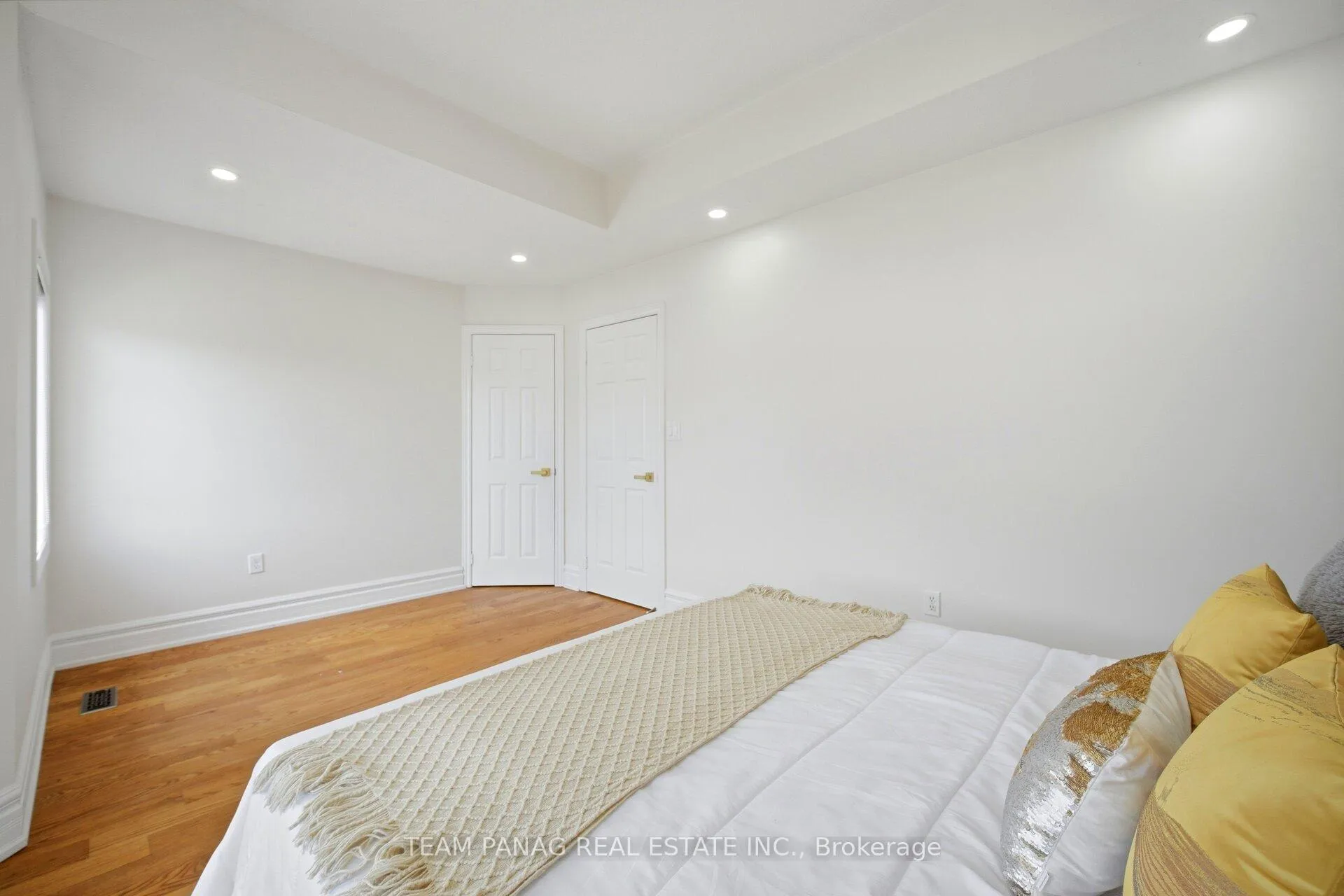 Photo 34 of 55 Lyndbrook Crescent, Brampton, Bram East — HOMEH