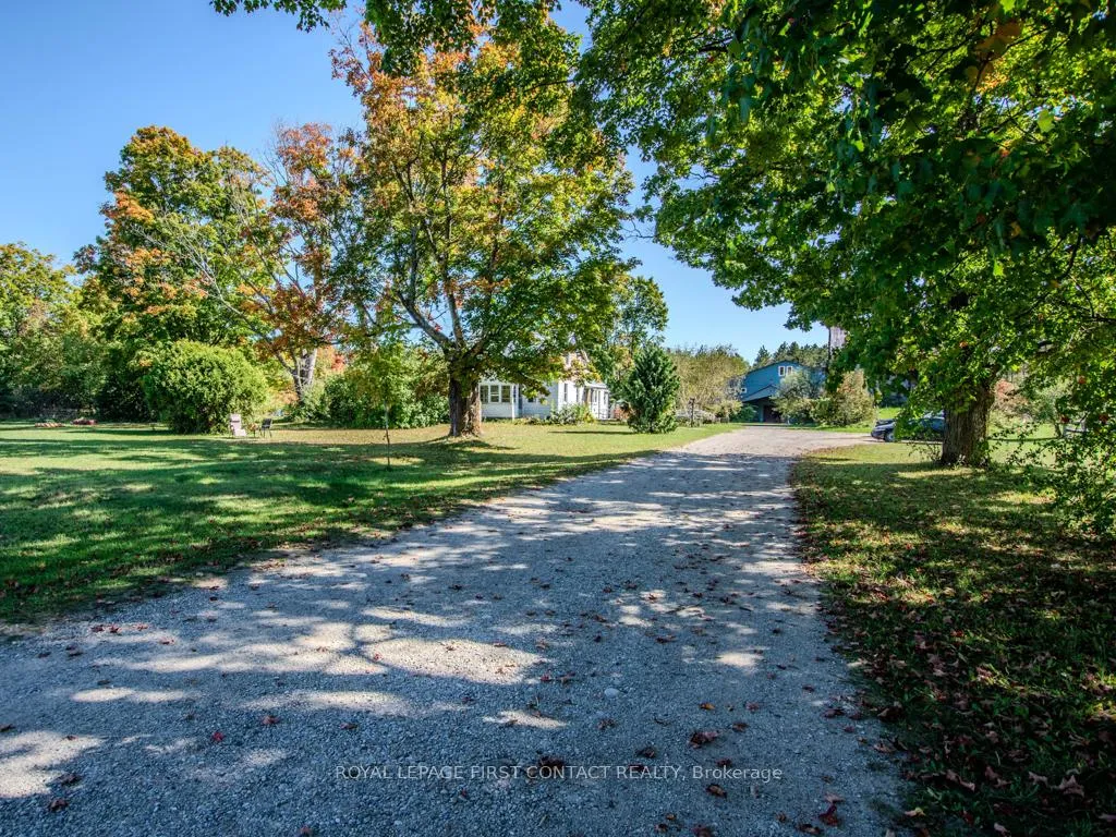 Photo 1 of 2041 Flos 4 Road W, Springwater, Rural Springwater — HOMEH