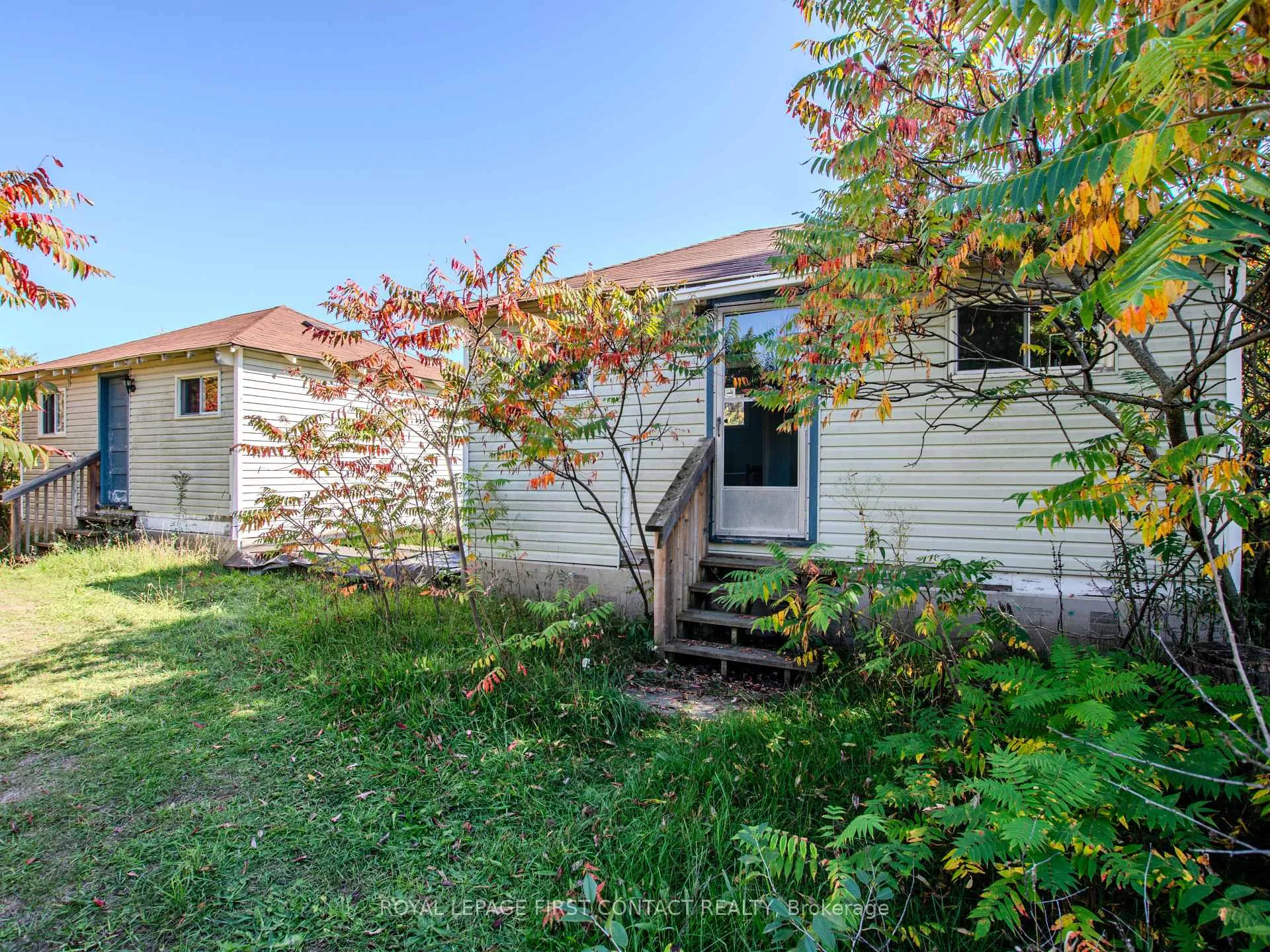 Photo 15 of 2041 Flos 4 Road W, Springwater, Rural Springwater — HOMEH
