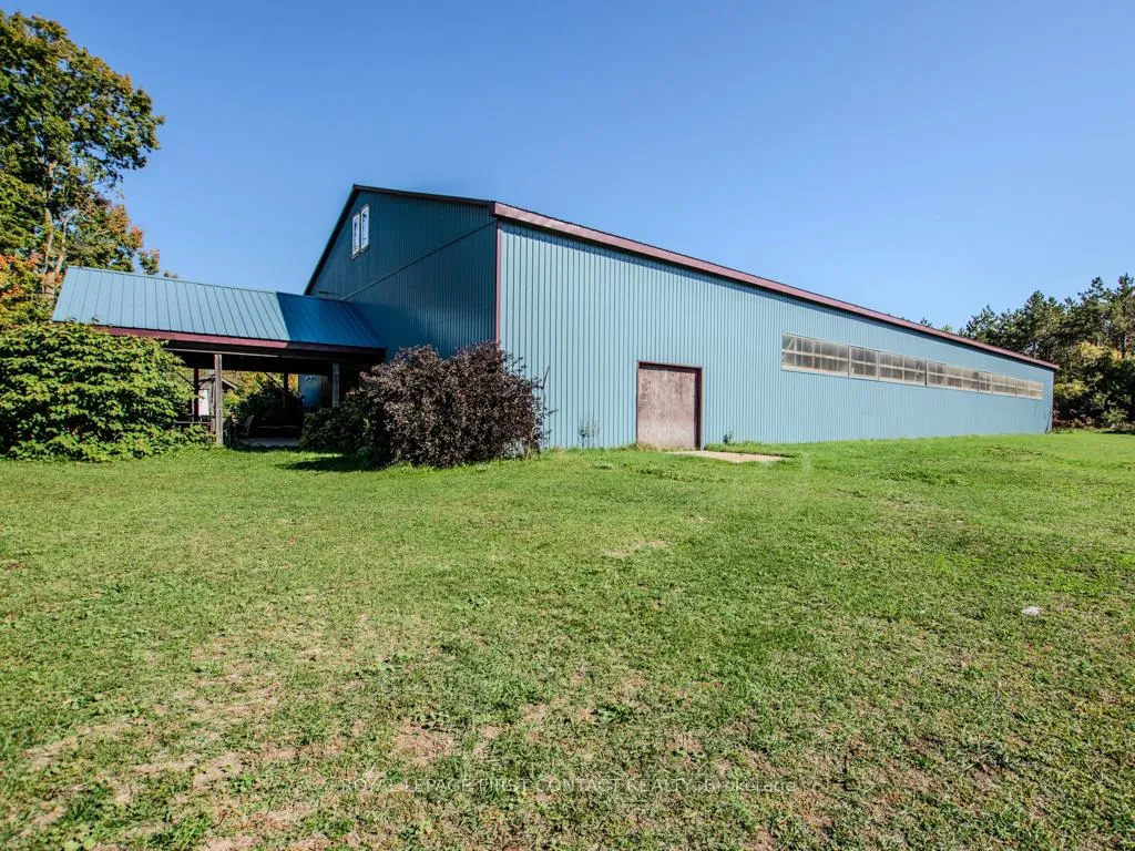 Photo 28 of 2041 Flos 4 Road W, Springwater, Rural Springwater — HOMEH