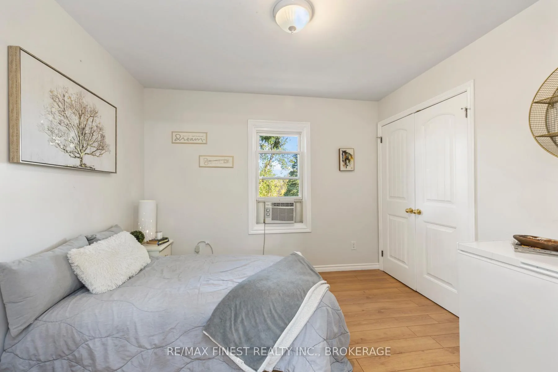 Photo 14 of 1018 Oak Flats Road, Frontenac, Frontenac South — HOMEH