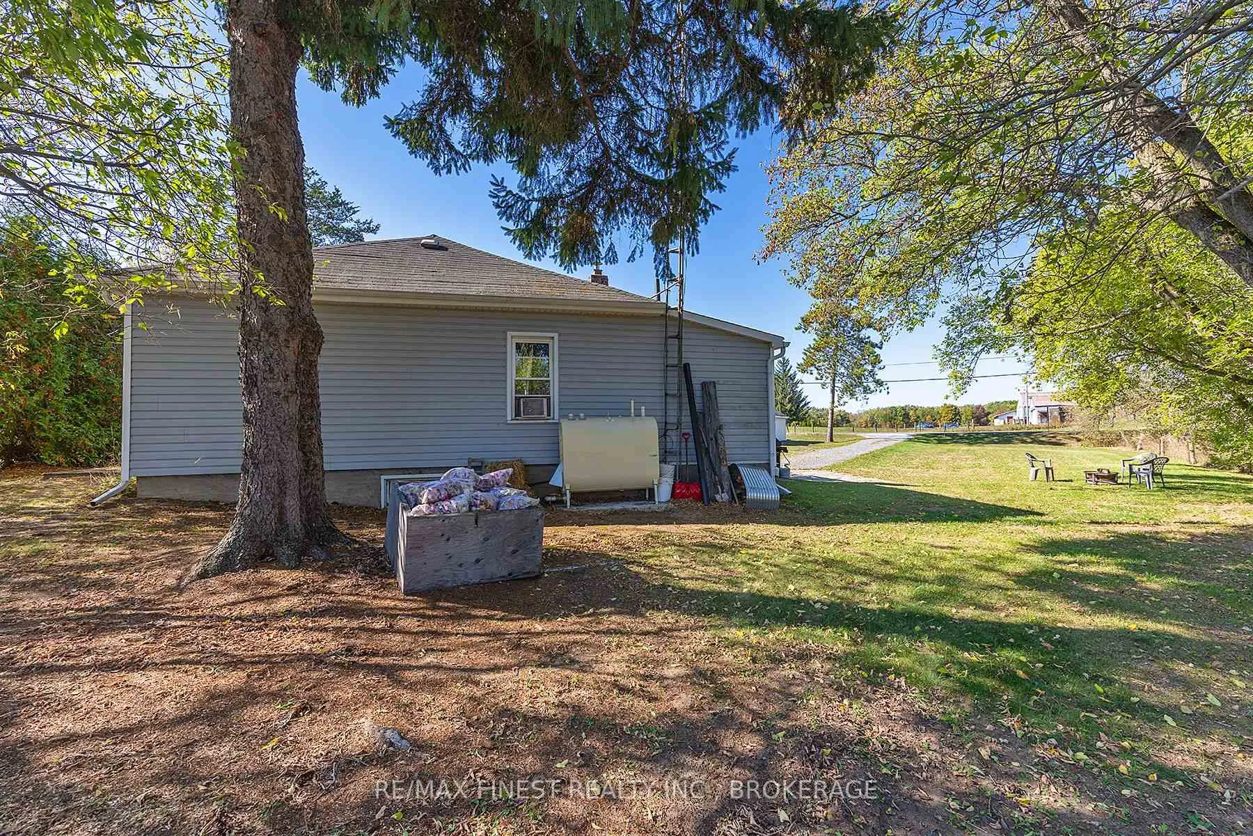 Photo 31 of 1018 Oak Flats Road, Frontenac, Frontenac South — HOMEH