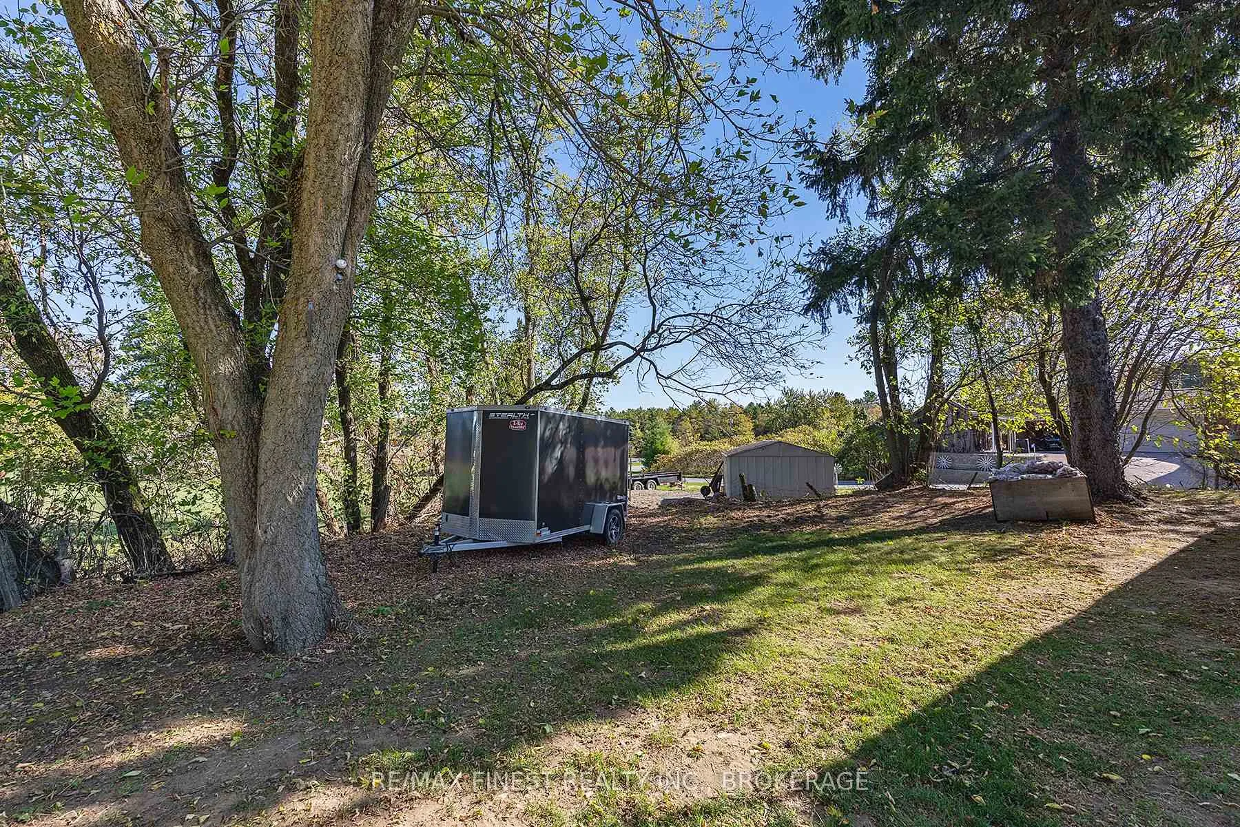 Photo 34 of 1018 Oak Flats Road, Frontenac, Frontenac South — HOMEH